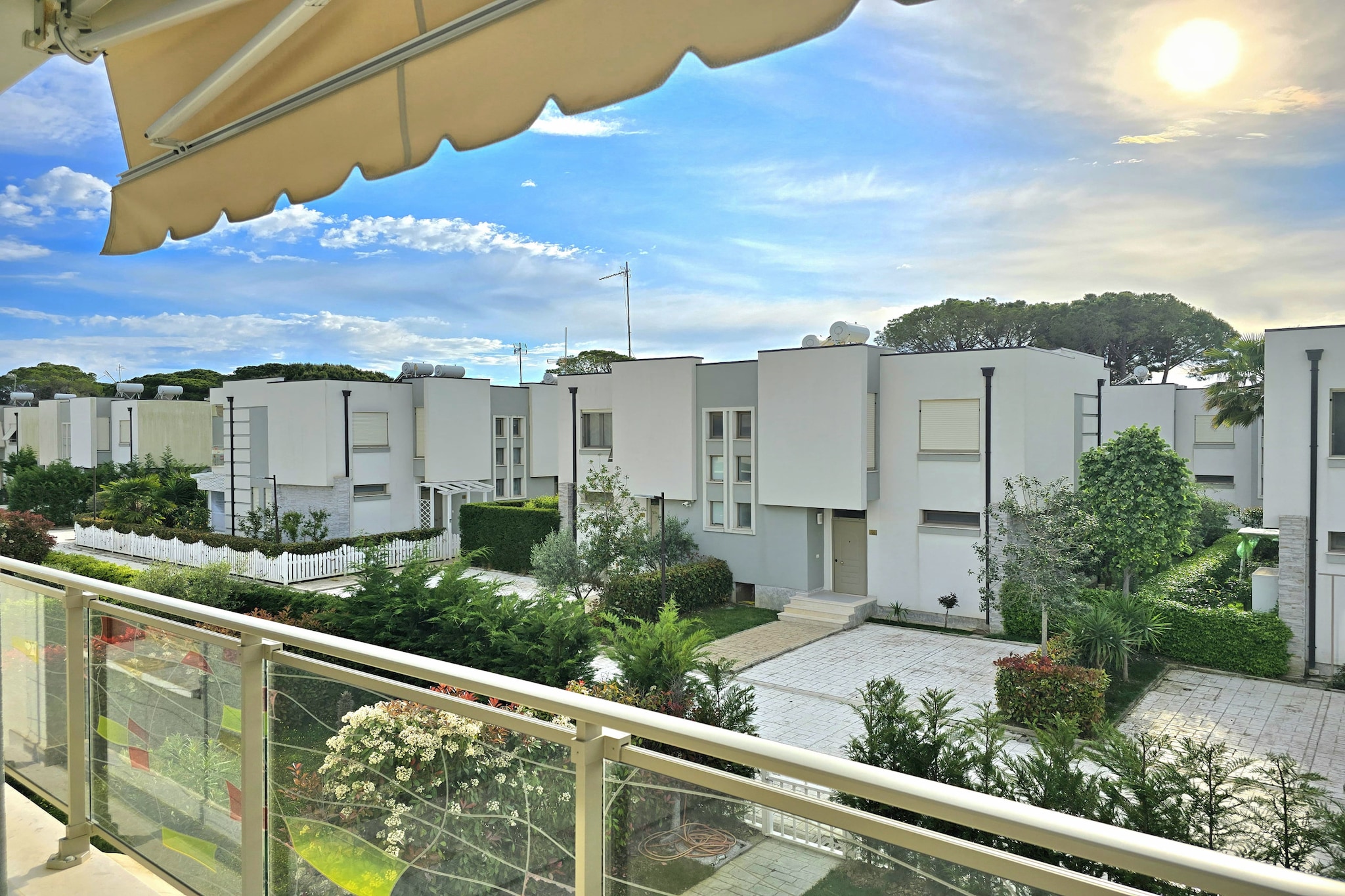 ALD161 - Vila 47 Dori-Terrace balcony