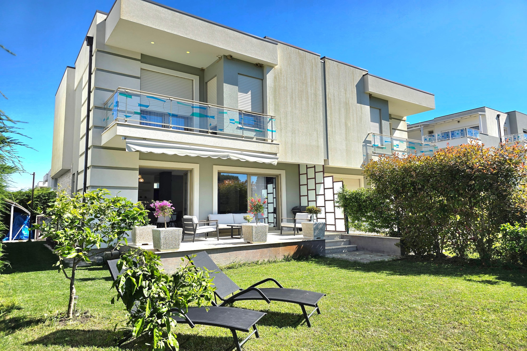 ALD276 - Vila 99 Edlira Lalez Perla-Exterior summer