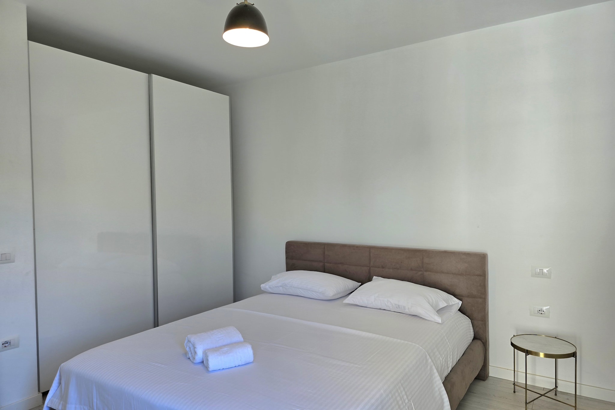 ALD276 - Vila 99 Edlira Lalez Perla-Bedroom