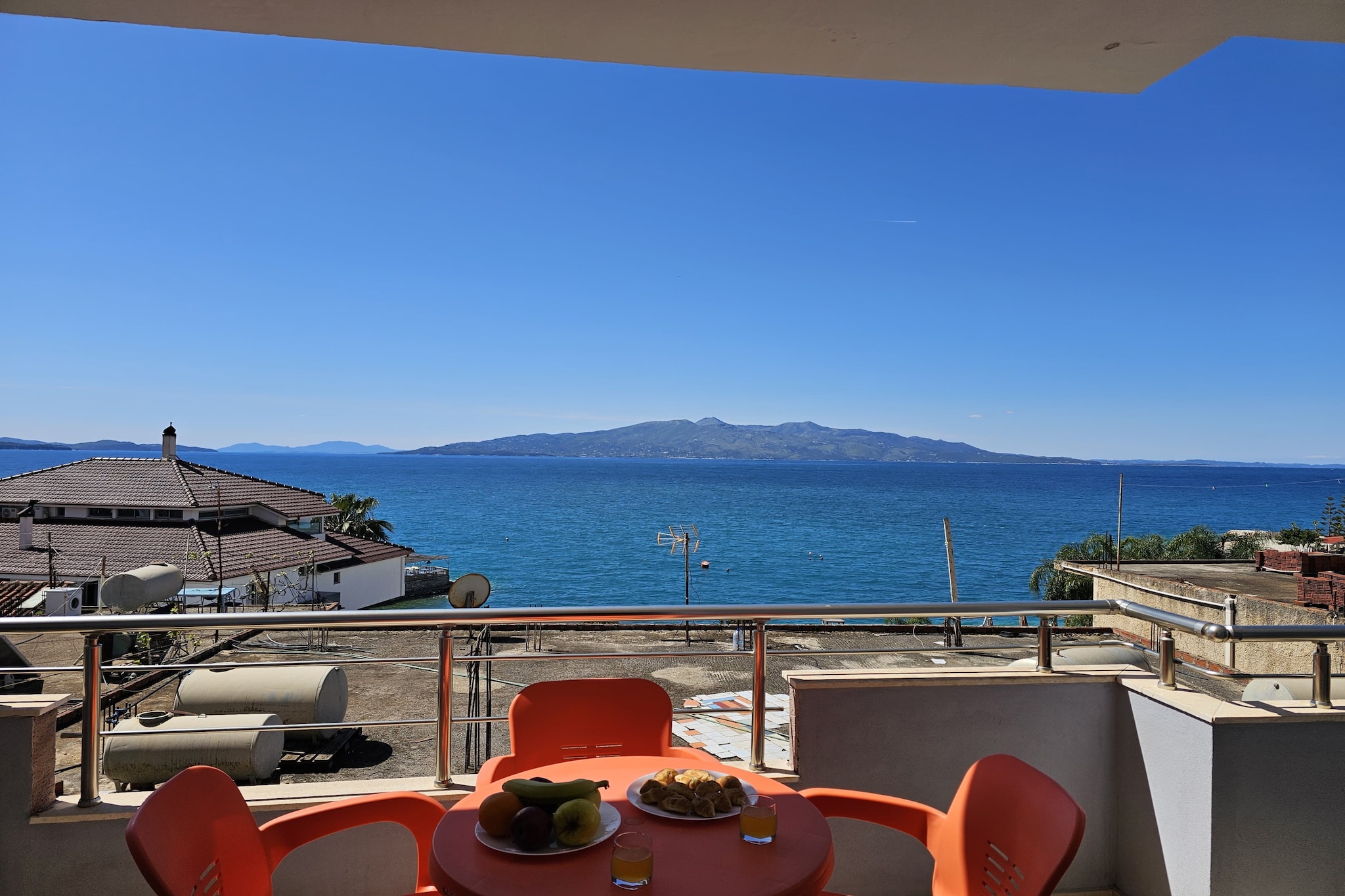 ALS110 - Roman Ap-Balcon-terrasse