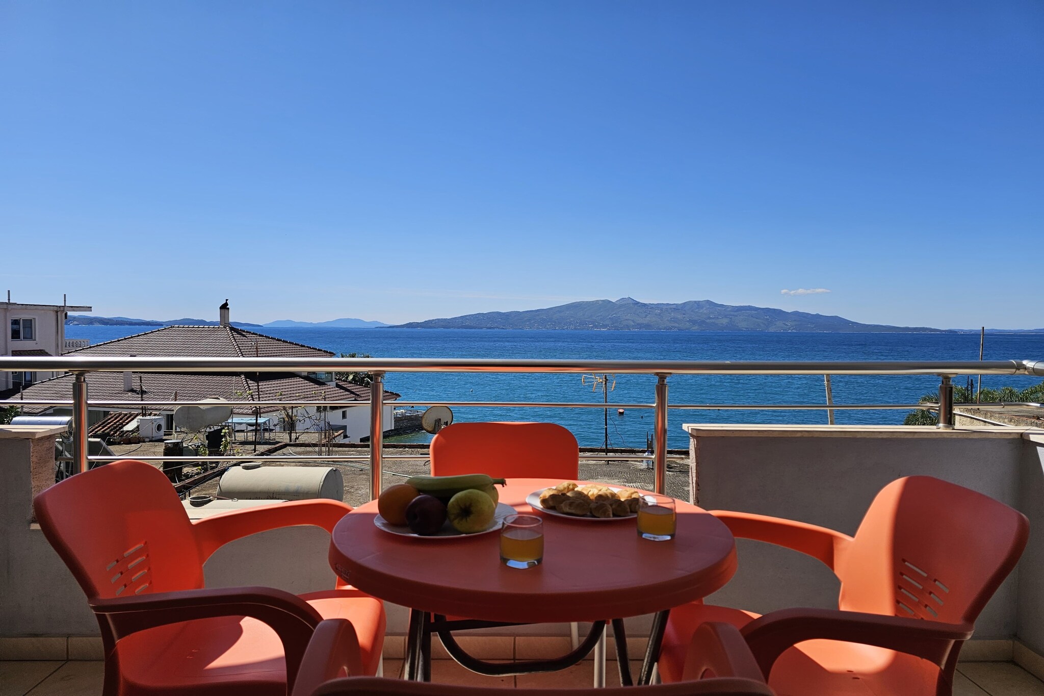 ALS110 - Roman Ap-Balcon-terrasse