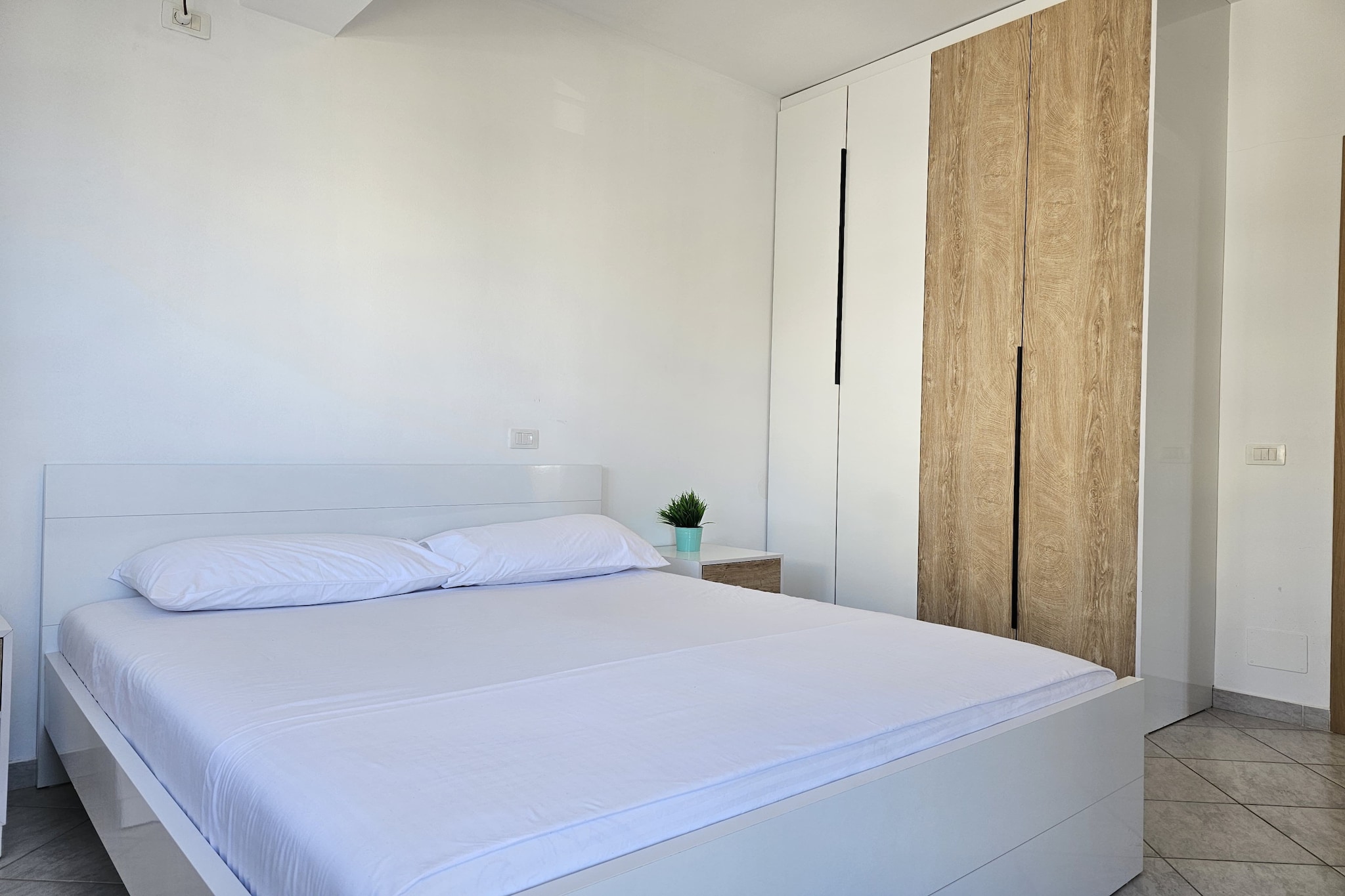 ALS110 - Roman Ap-Chambre
