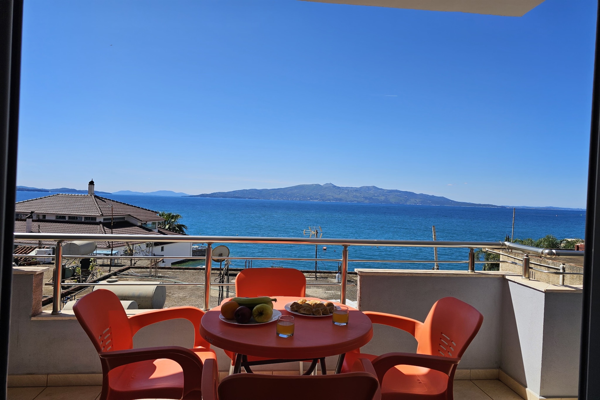 ALS110 - Roman Ap-Balcon-terrasse