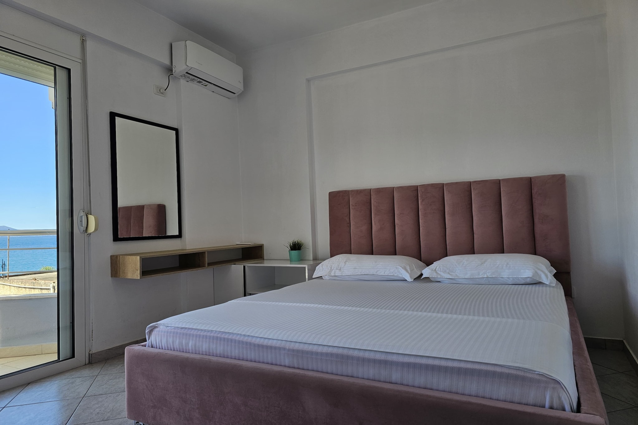 ALS110 - Roman Ap-Chambre