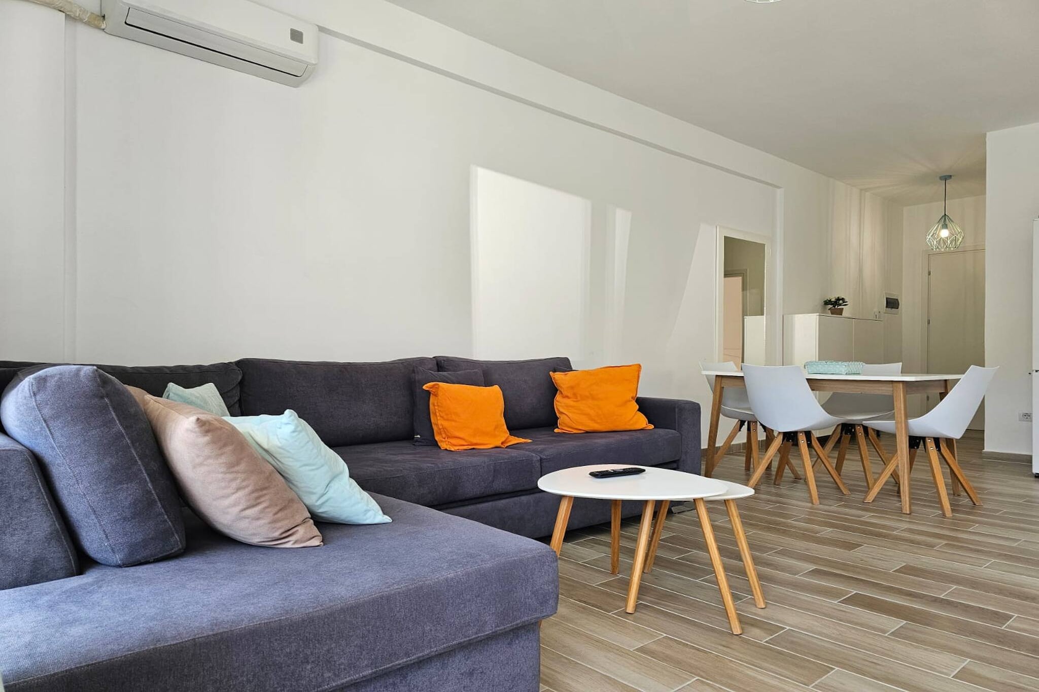 ALS281 - Patrycia Ap-Living room