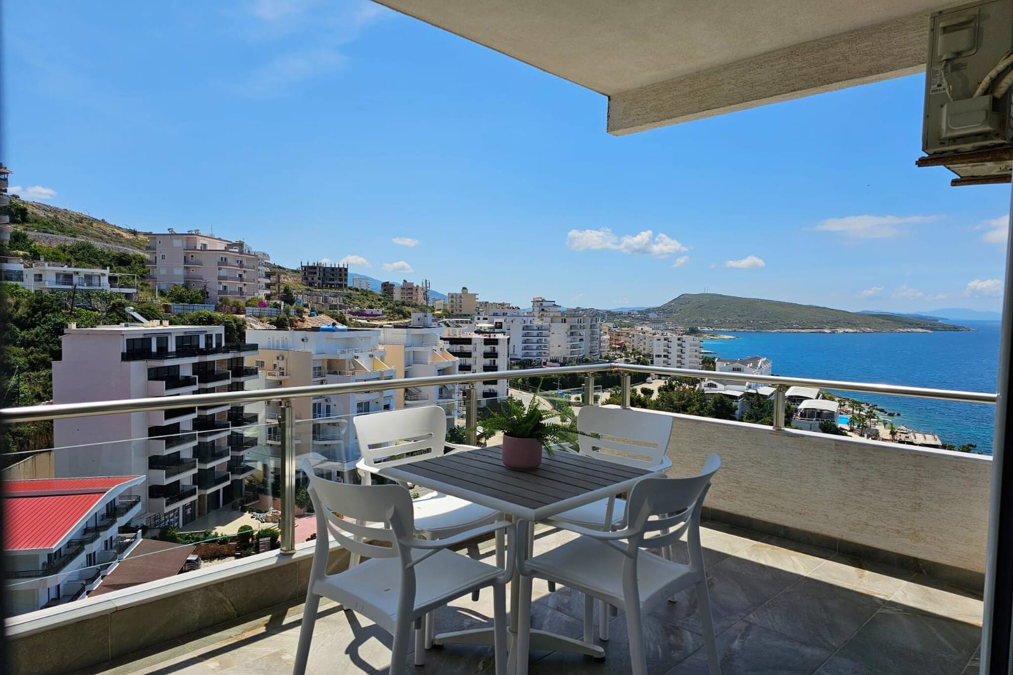 ALS281 - Patrycia Ap-Terrace balcony