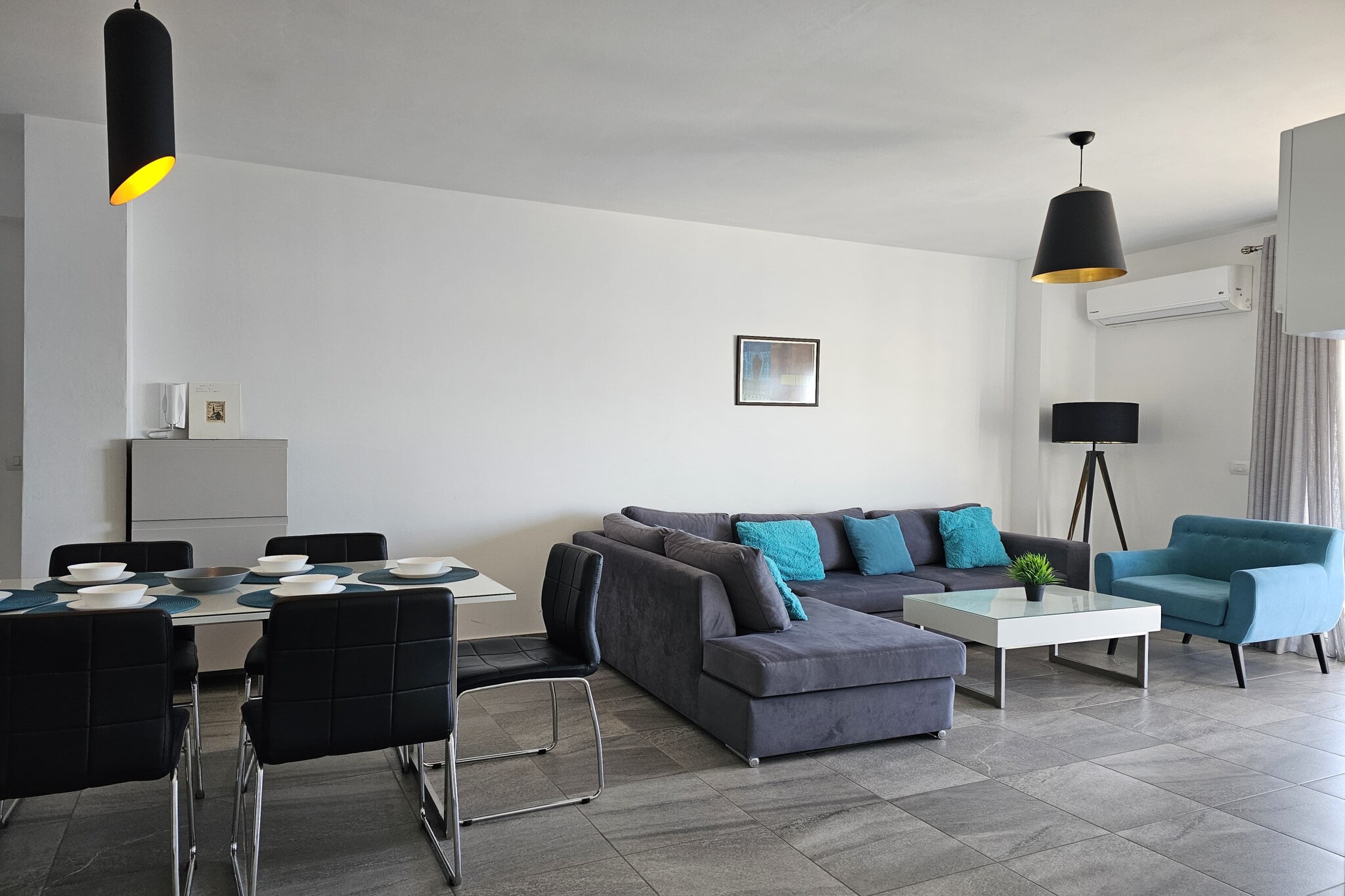 Wonderful Apartment in Saranda - 272-Living room
