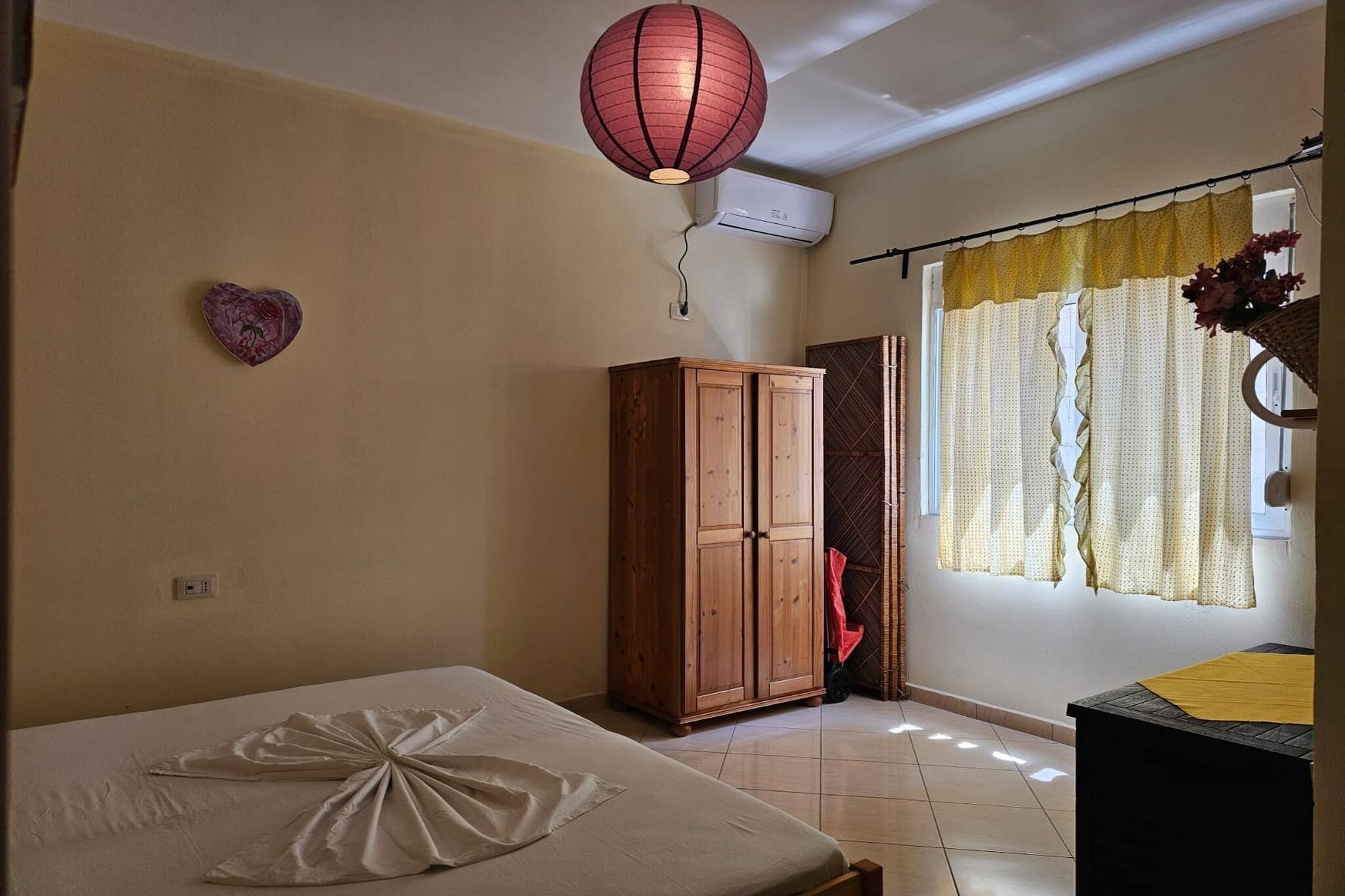 Front line apartment in Saranda - 254-Bedroom