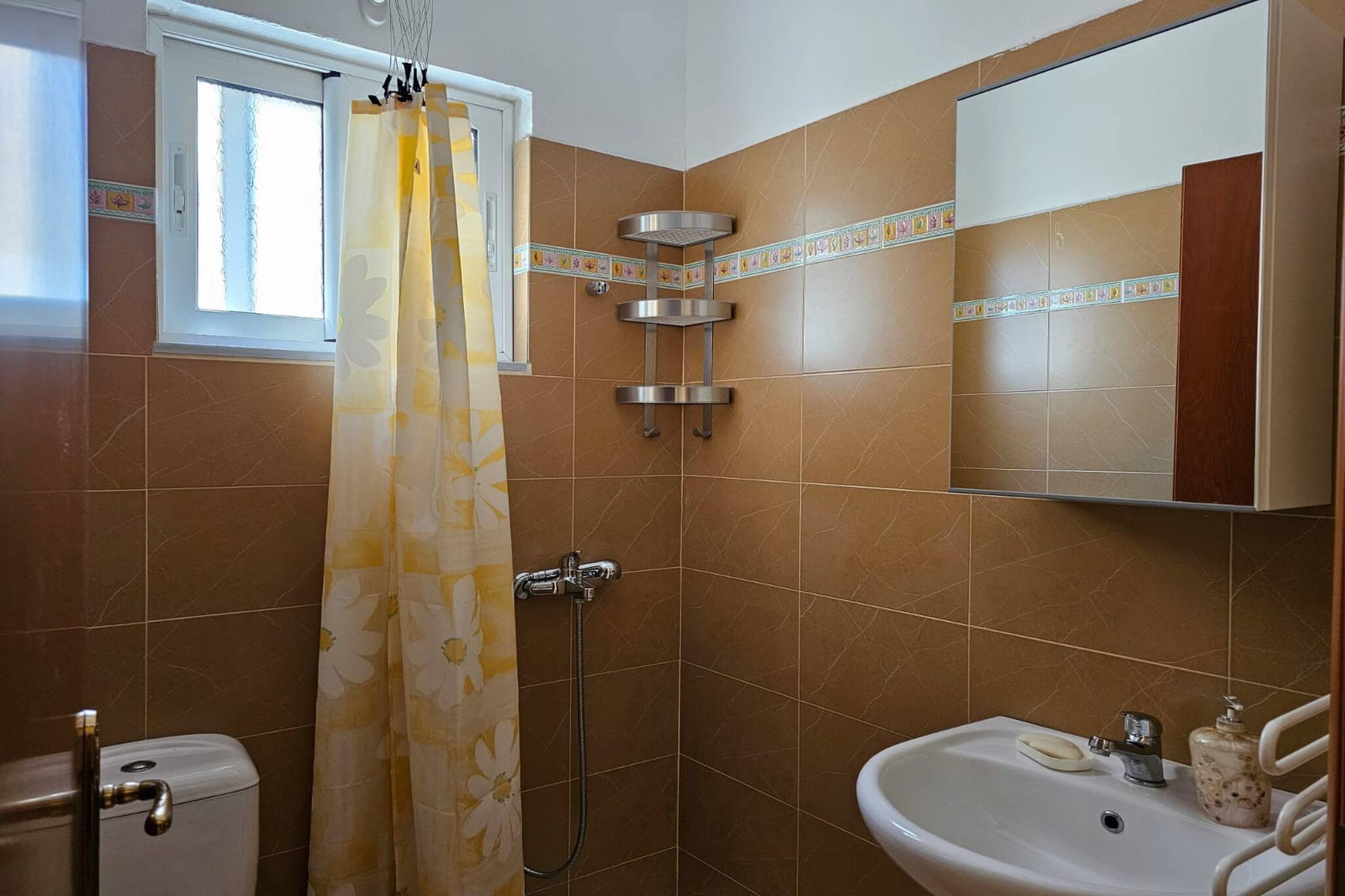 Front line apartment in Saranda - 254-Bathroom