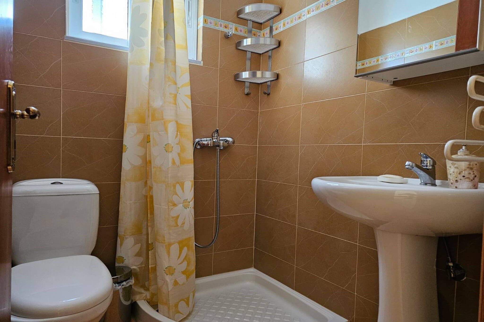 Front line apartment in Saranda - 254-Bathroom