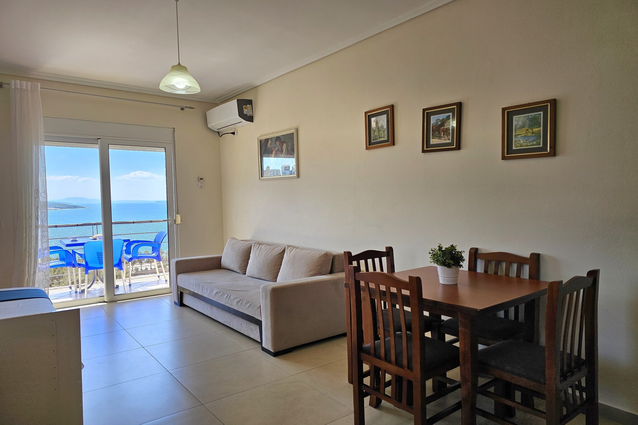 ALS161 - Ap te Santa - Sunrise Ap In SR-Living room