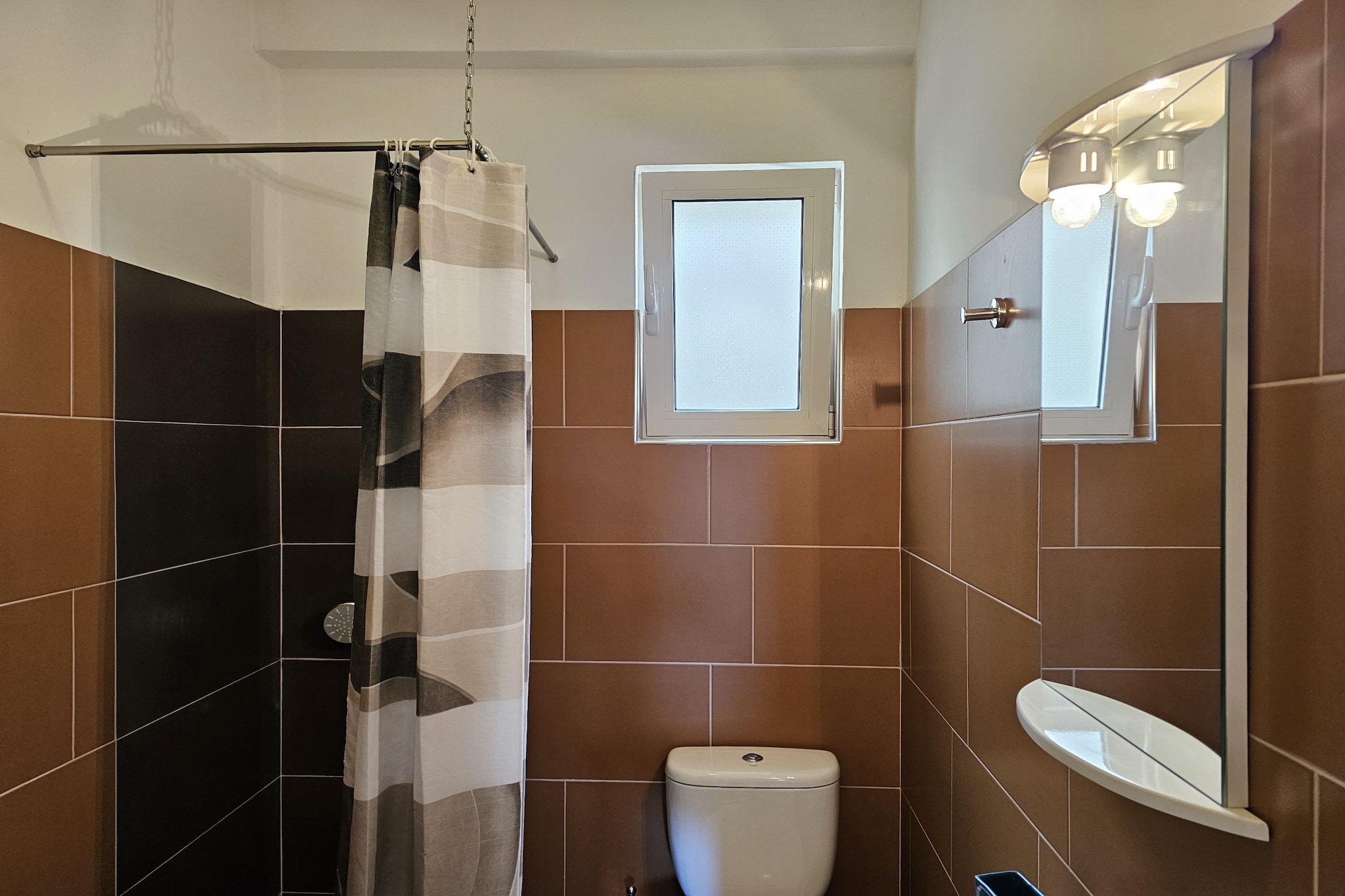 ALS161 - Ap te Santa - Sunrise Ap In SR-Bathroom