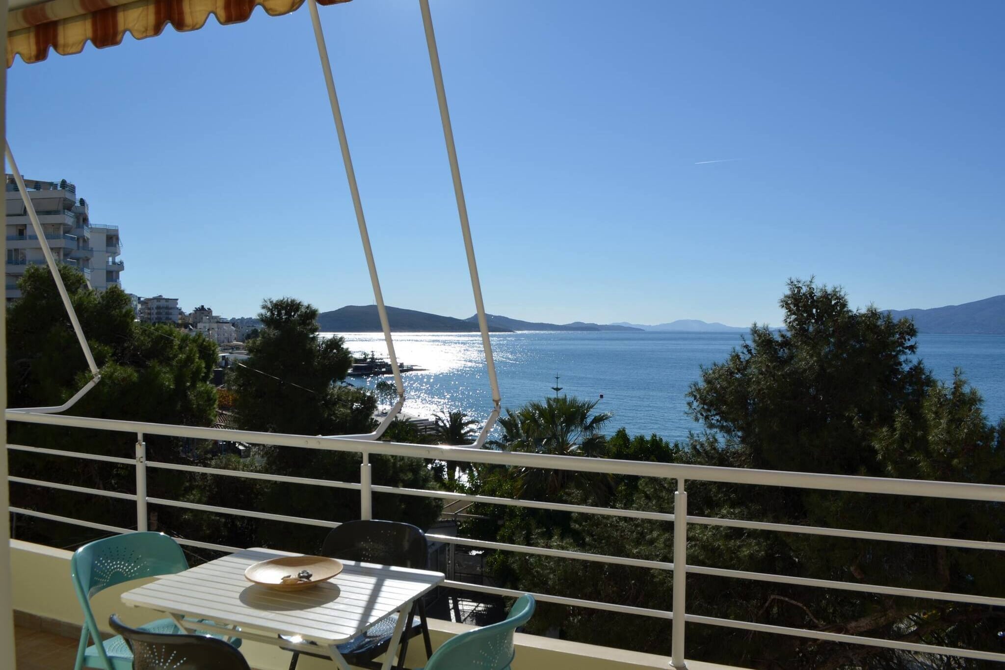 ALS015 - Oliver -  Saint Tropez Ap.-Terrasbalkon