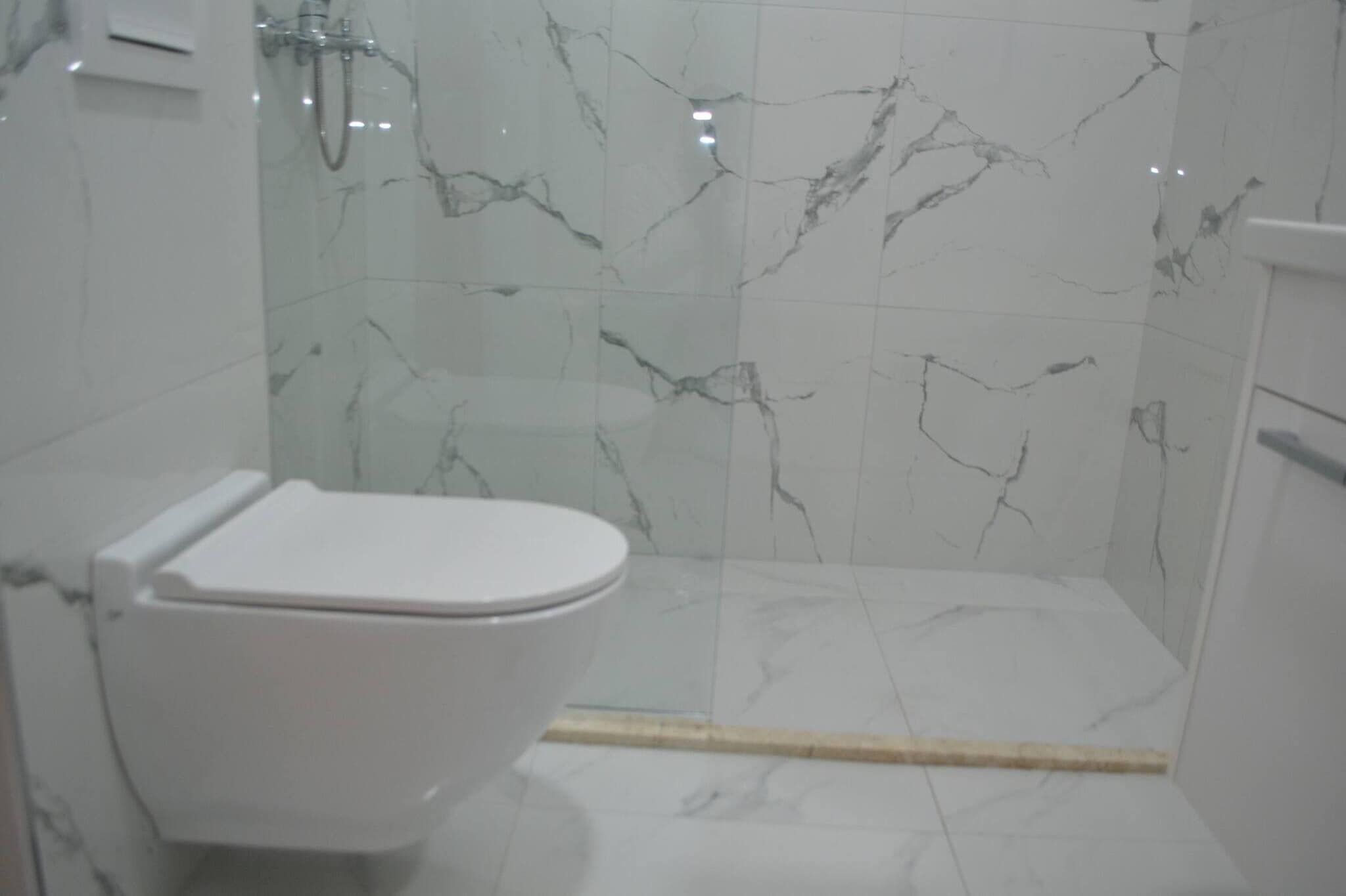 ALS015 - Oliver -  Saint Tropez Ap.-Badkamer