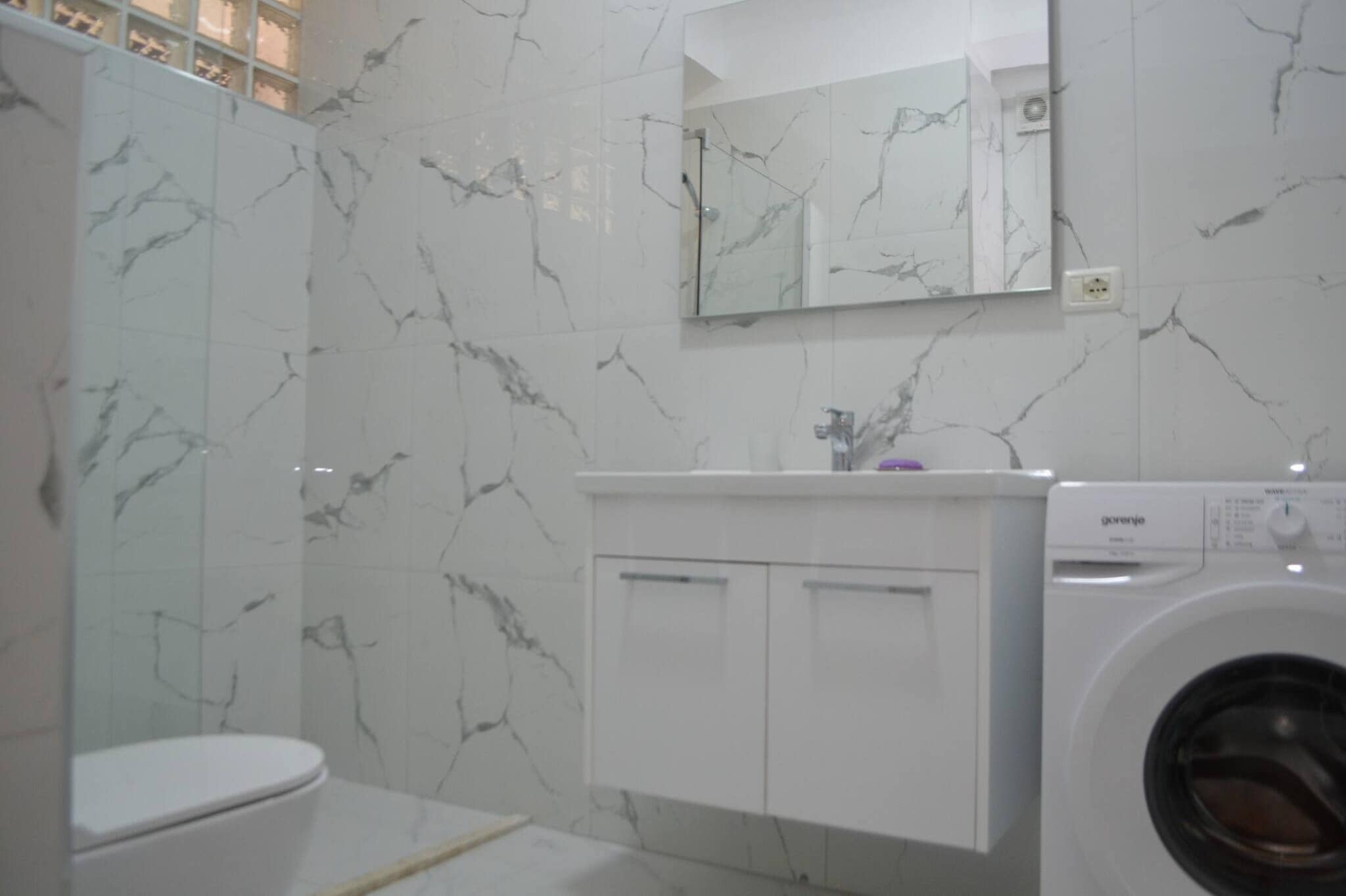 ALS015 - Oliver -  Saint Tropez Ap.-Badkamer