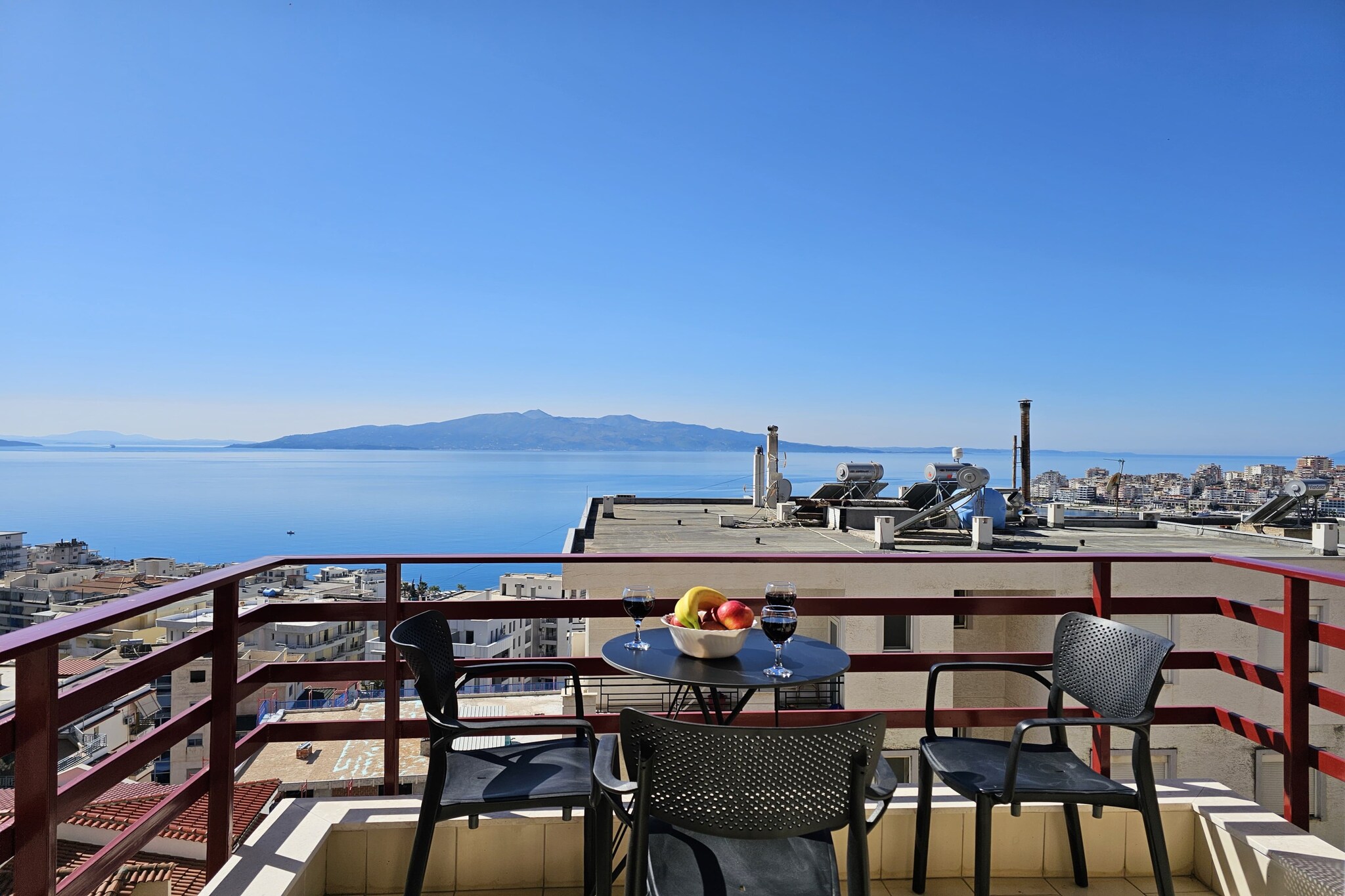 ALS119 - Iliri Rr5 - Holiday Ap In SR-Terrasbalkon
