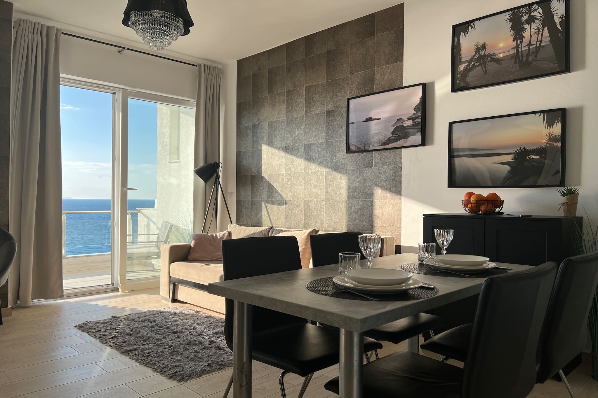 ALS286 - Sr Luxury Ap-Dining room