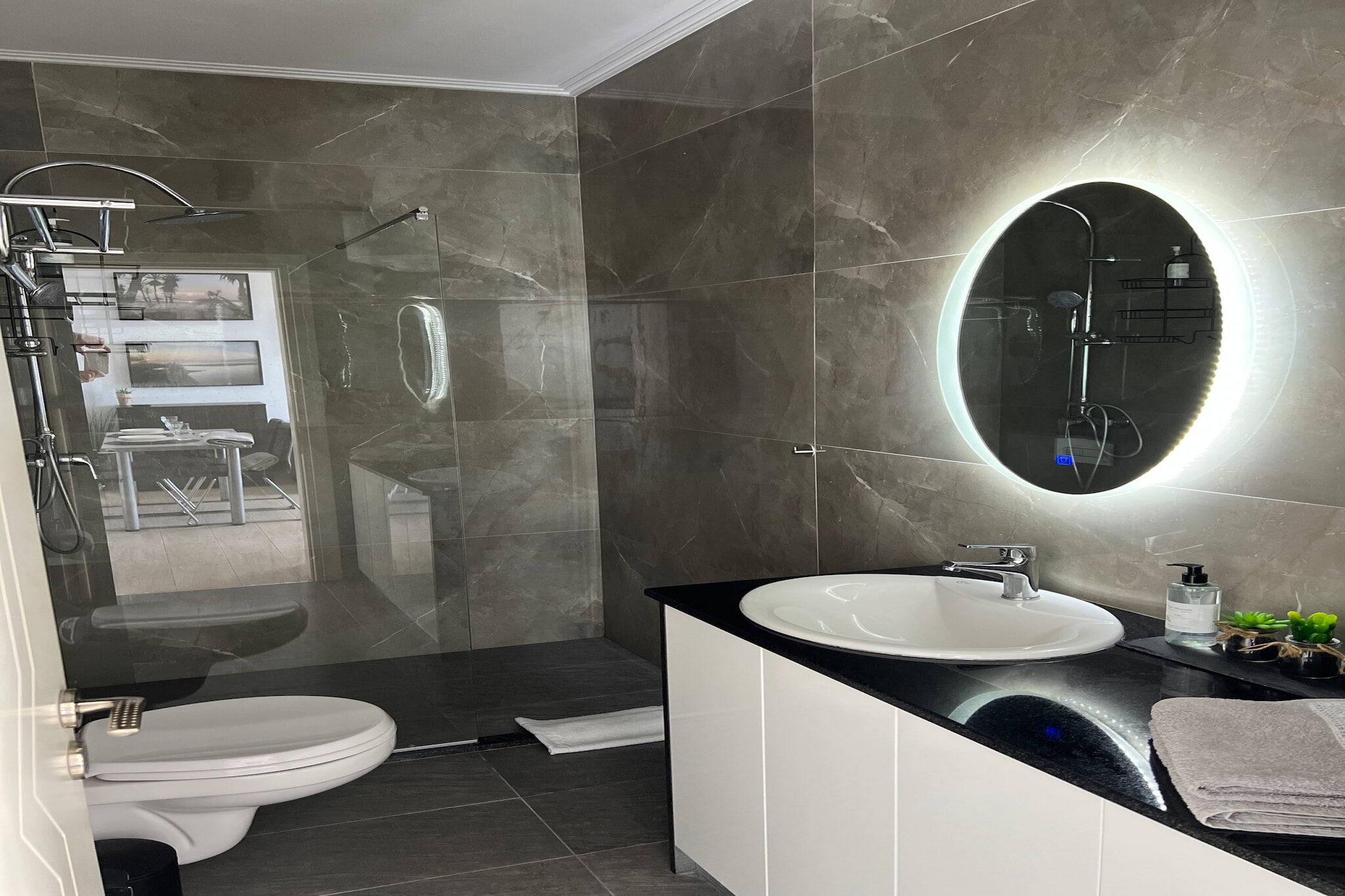 ALS286 - Sr Luxury Ap-Bathroom