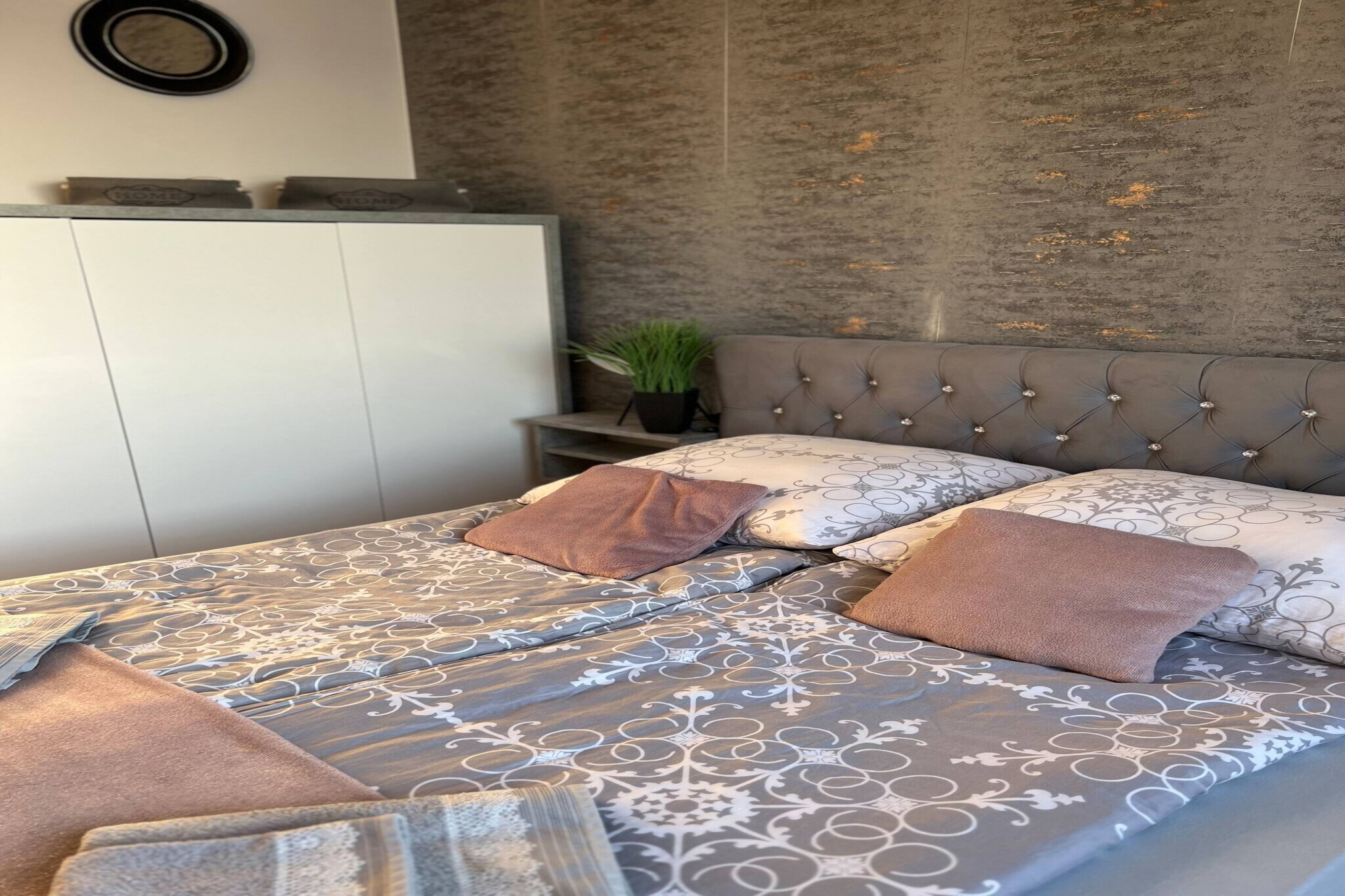 ALS286 - Sr Luxury Ap-Bedroom