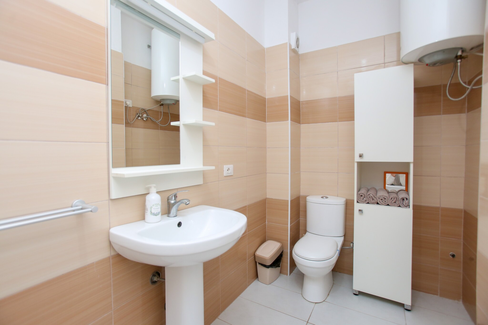 Richard 007-Bathroom