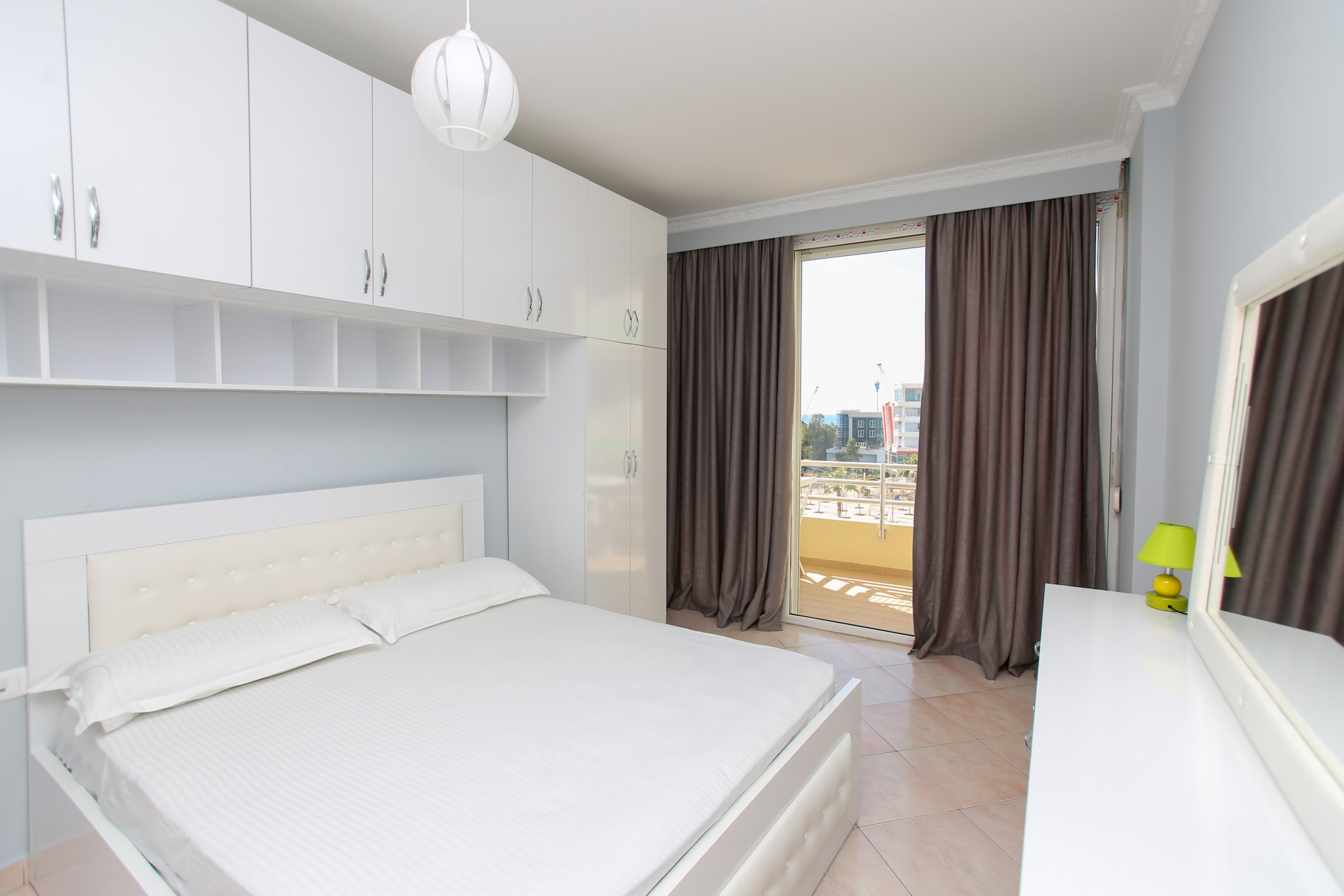 Luna Sea View Apartment 5 floor-Slaapkamer