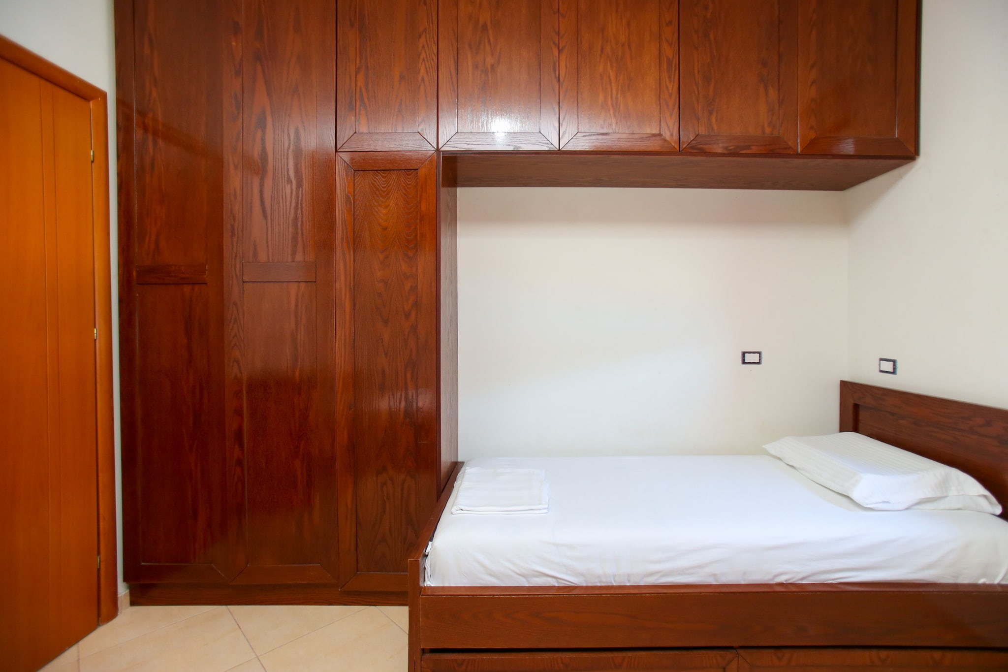Holiday Apartment Central & Sea View-Slaapkamer