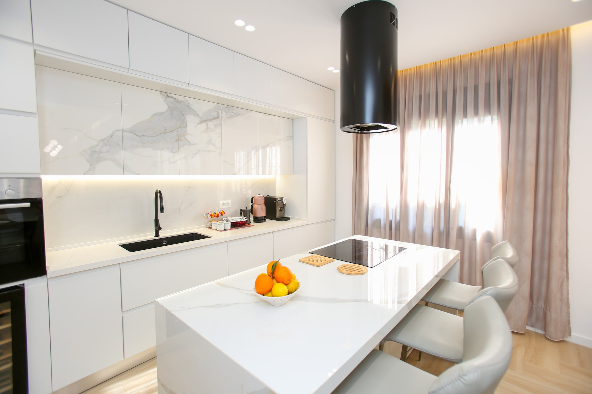 Villa Meminaj With Sea View & Garden-Keuken