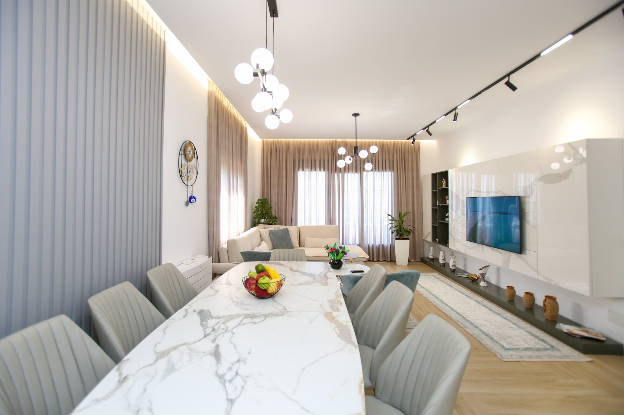 Villa Meminaj With Sea View & Garden-Eetkamer