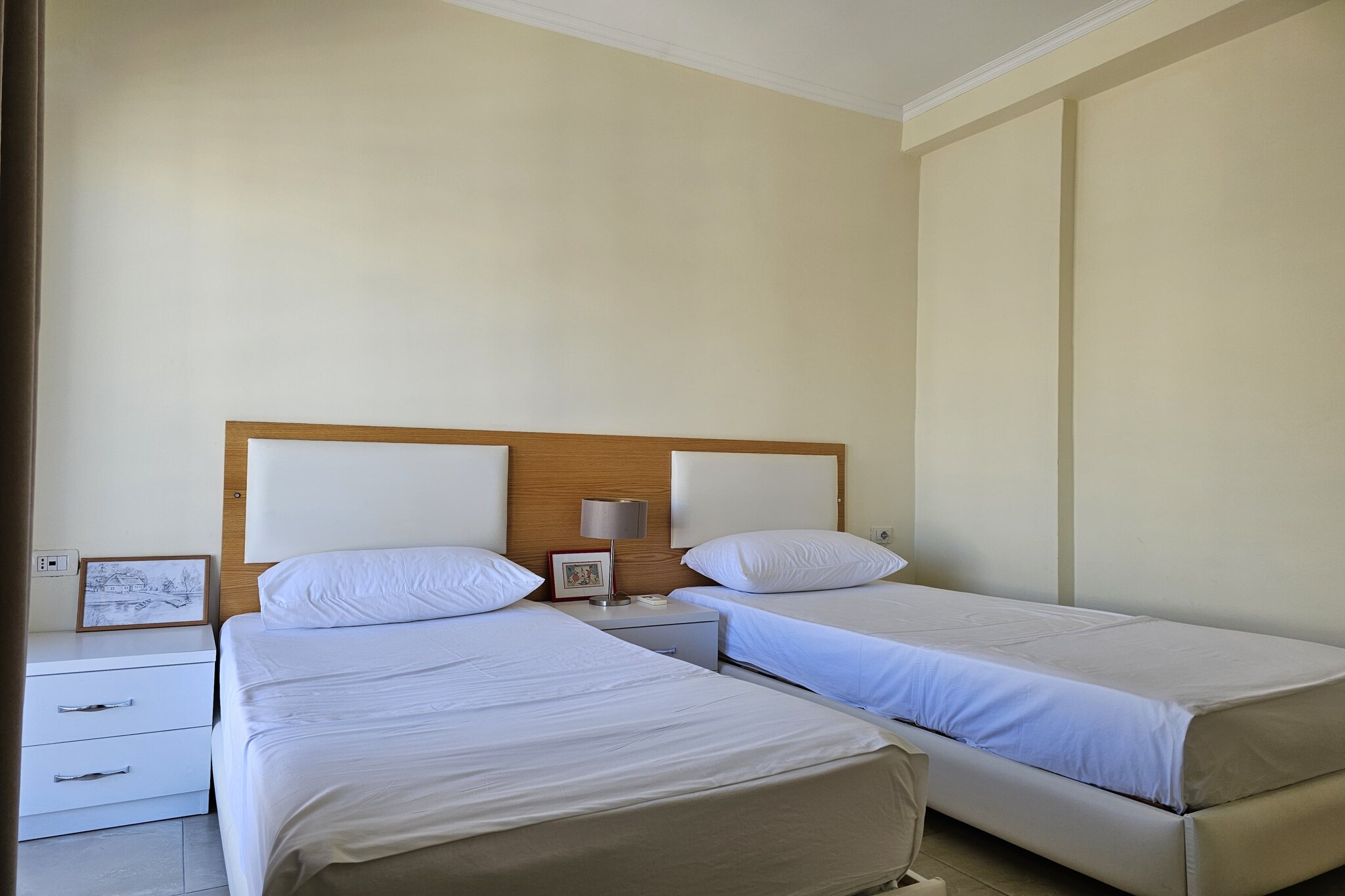 Two Bedroom Apartment With Sea View - 270-Schlafzimmer