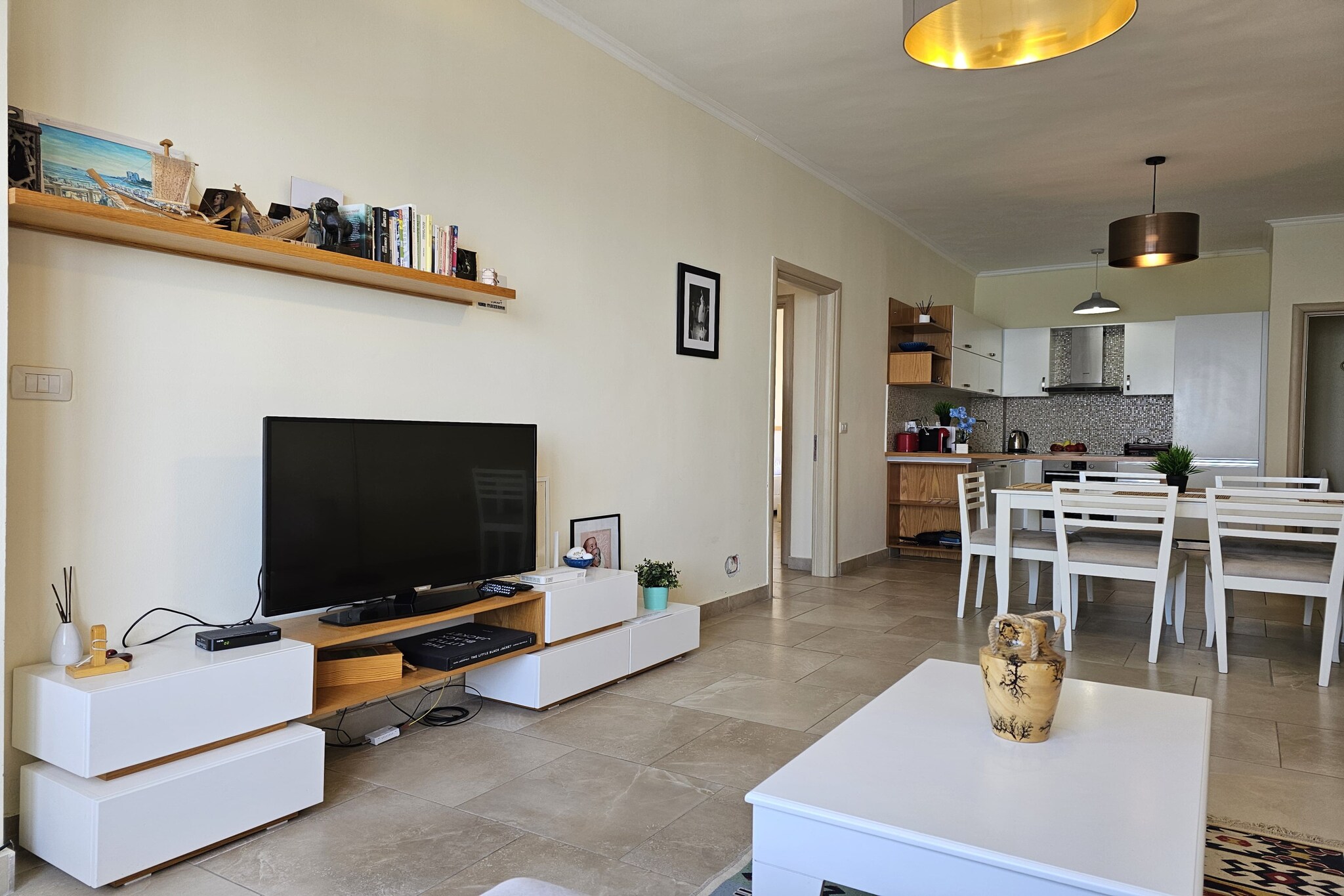Two Bedroom Apartment With Sea View - 270-Wohnzimmer