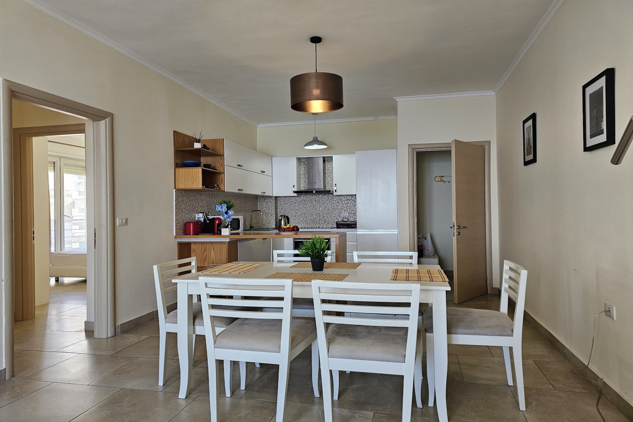 Two Bedroom Apartment With Sea View - 270-Esszimmer