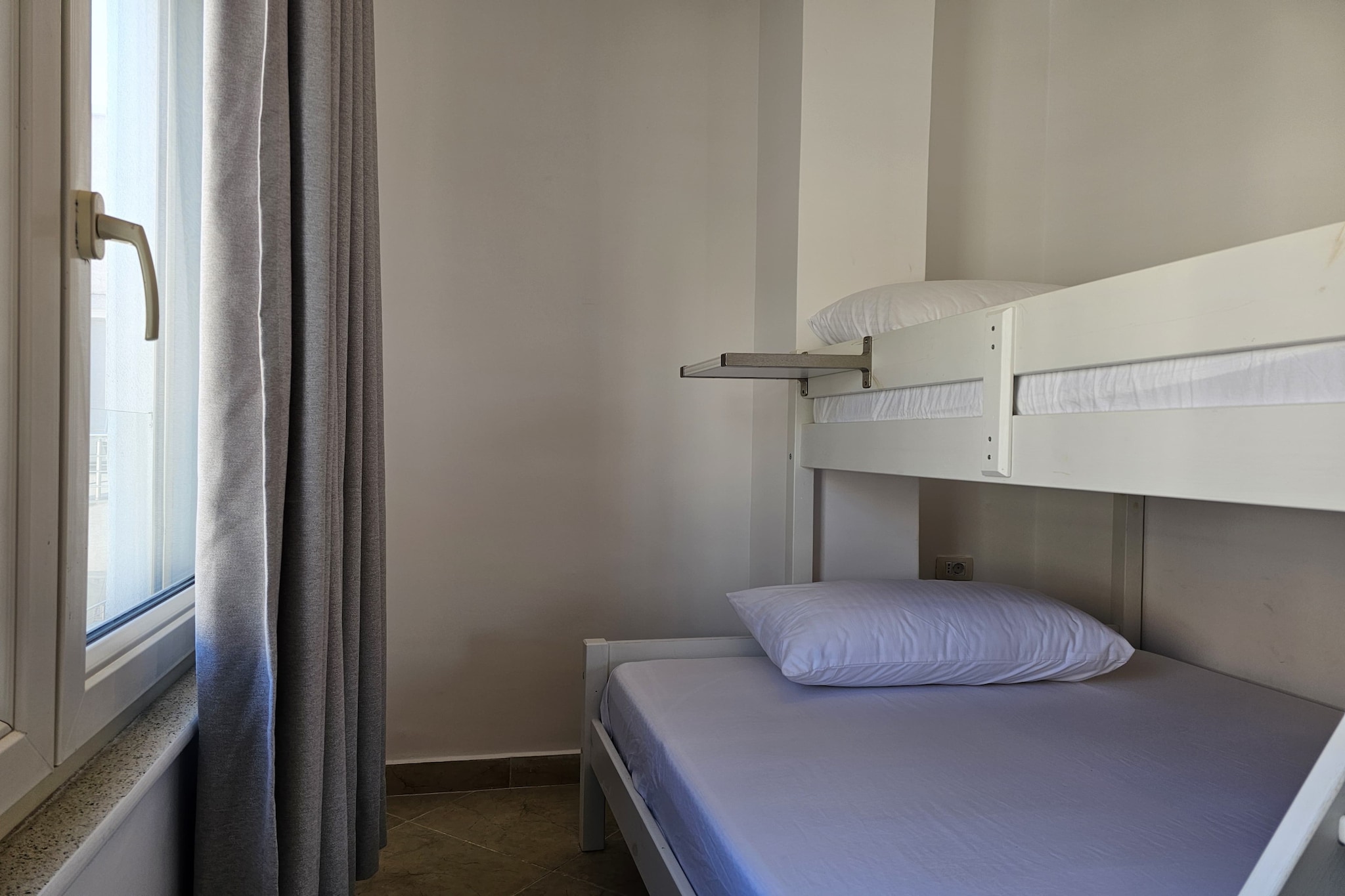 ALS180 - Albert Ap-Bedroom