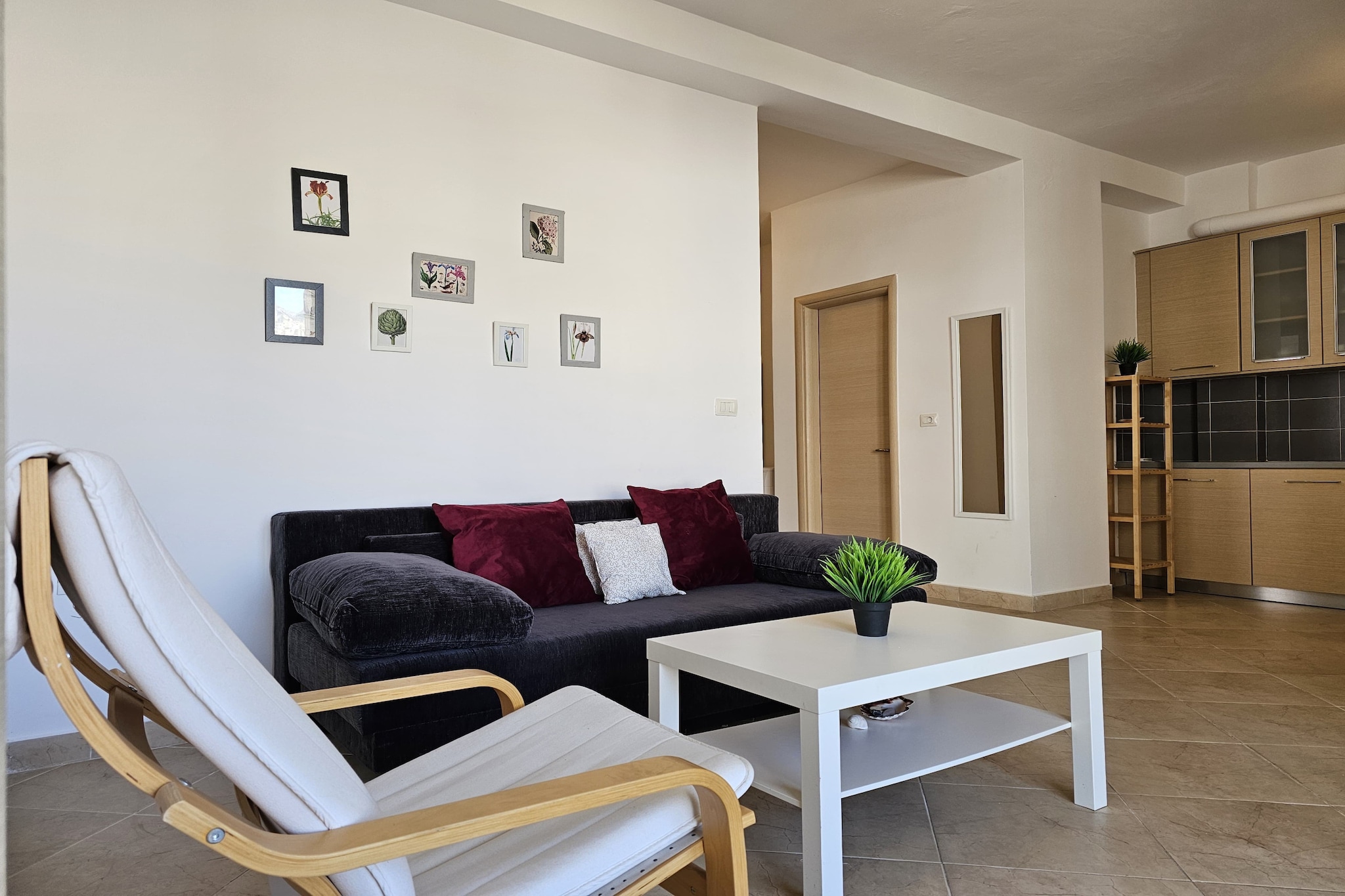 ALS180 - Albert Ap-Living room