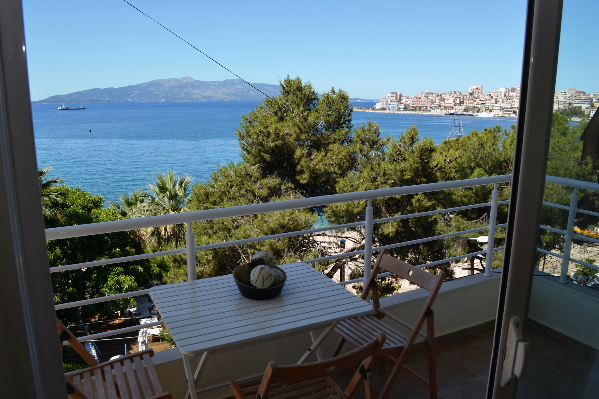 ALS093 - Jason - Saint Tropez Ap-Terrasbalkon
