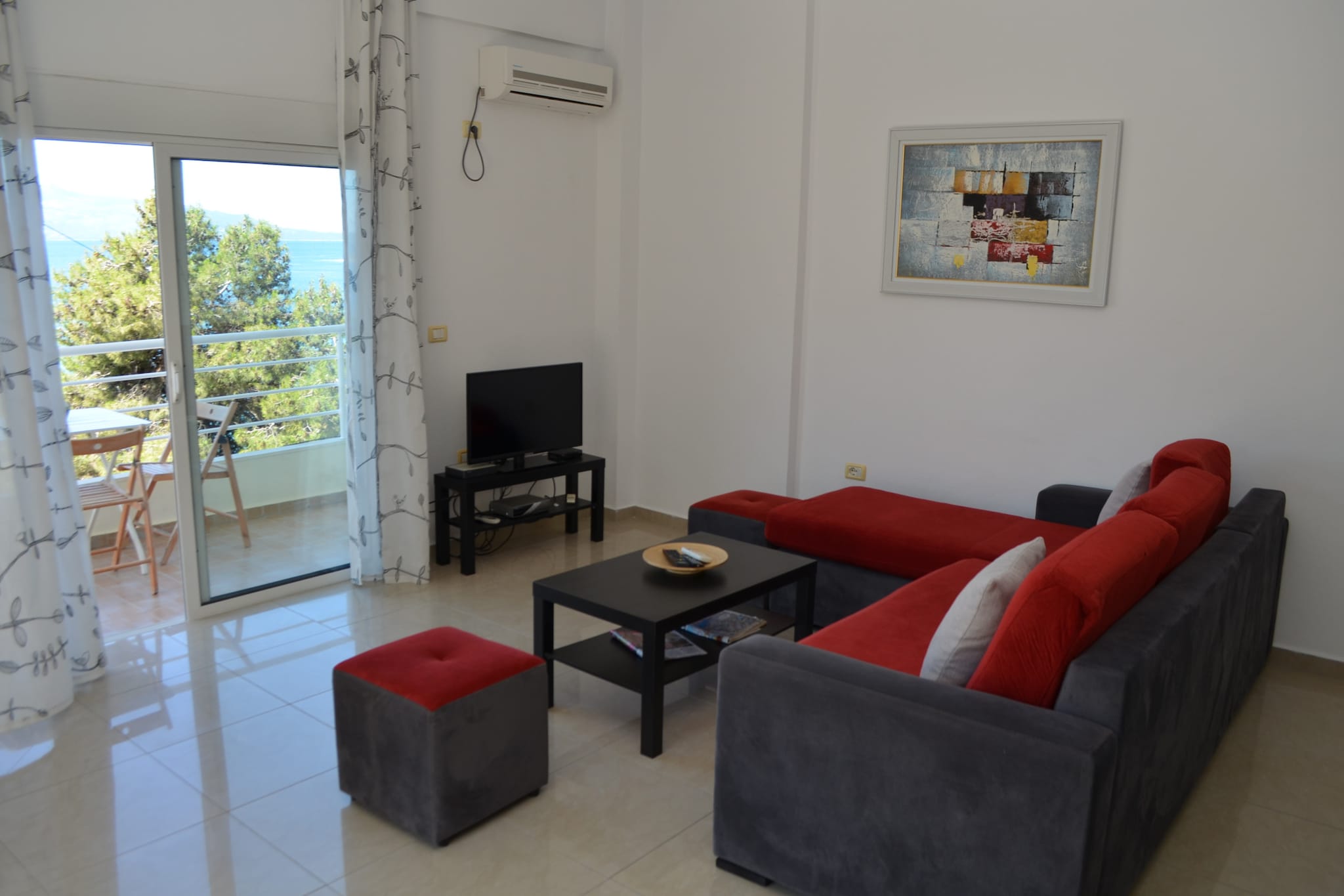 ALS093 - Jason - Saint Tropez Ap-Woonkamer