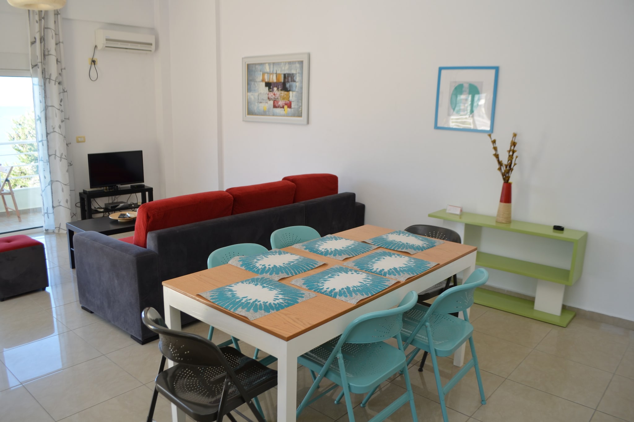 ALS093 - Jason - Saint Tropez Ap-Eetkamer