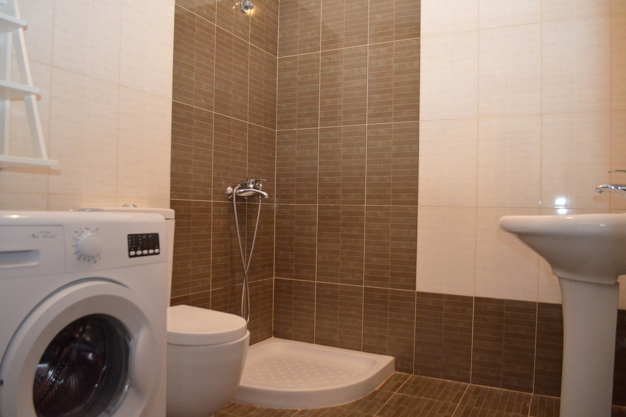 ALS176 - Dimitri - Ap Blue Horizons-Bathroom