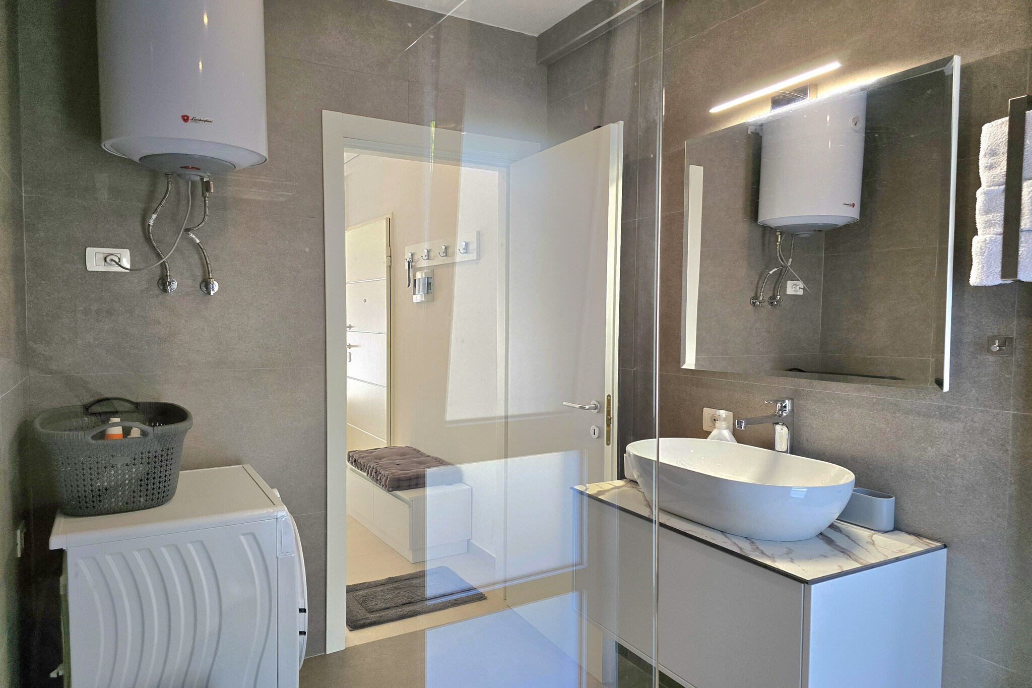 ALD287 - Marjana San Pietro Lalez-Bathroom
