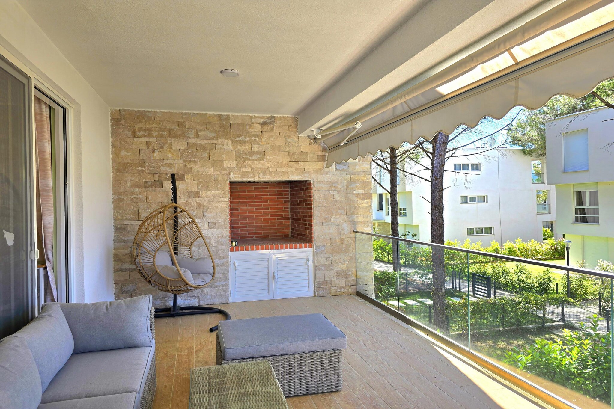 ALD290 - Michal San Pietro Lalez-Terrace balcony