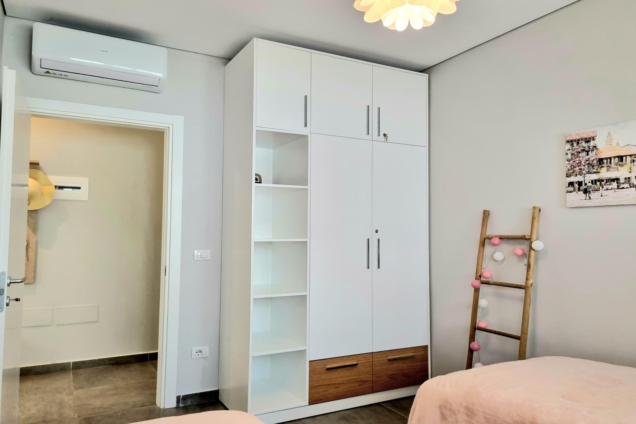 ALD290 - Michal San Pietro Lalez-Bedroom