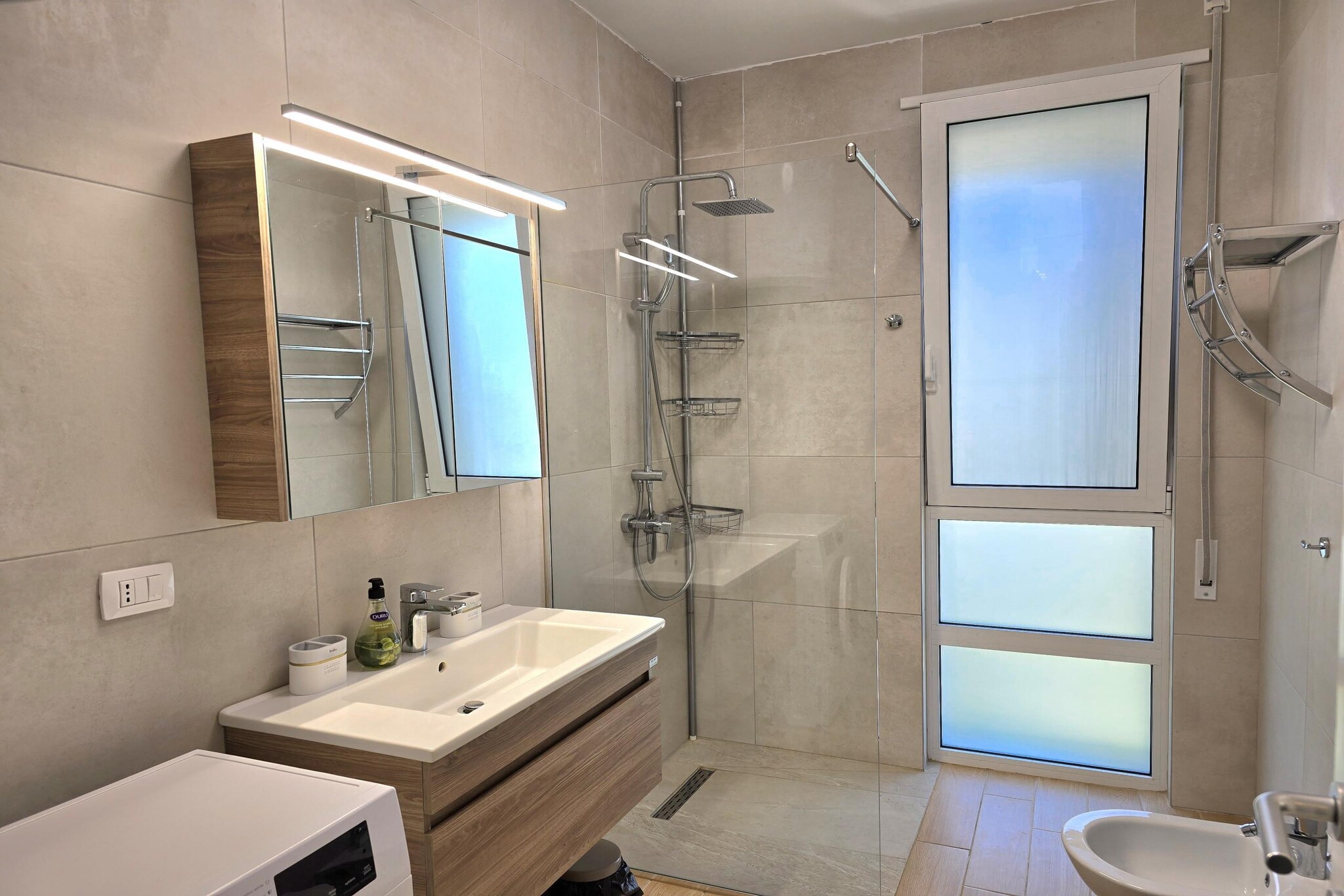 ALD290 - Michal San Pietro Lalez-Bathroom