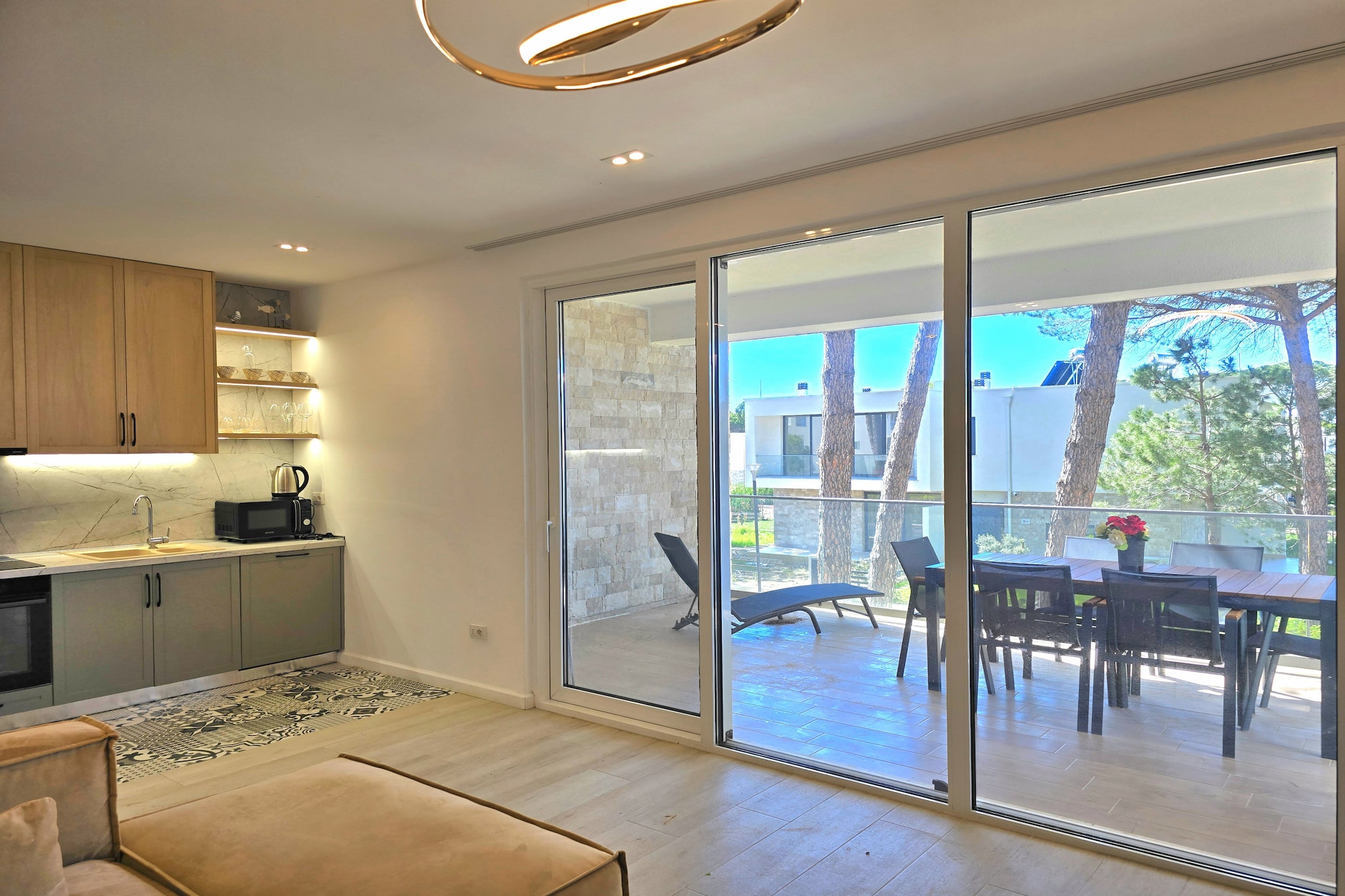 ALD294 - Josef San Pietro Lalez-Terrace balcony
