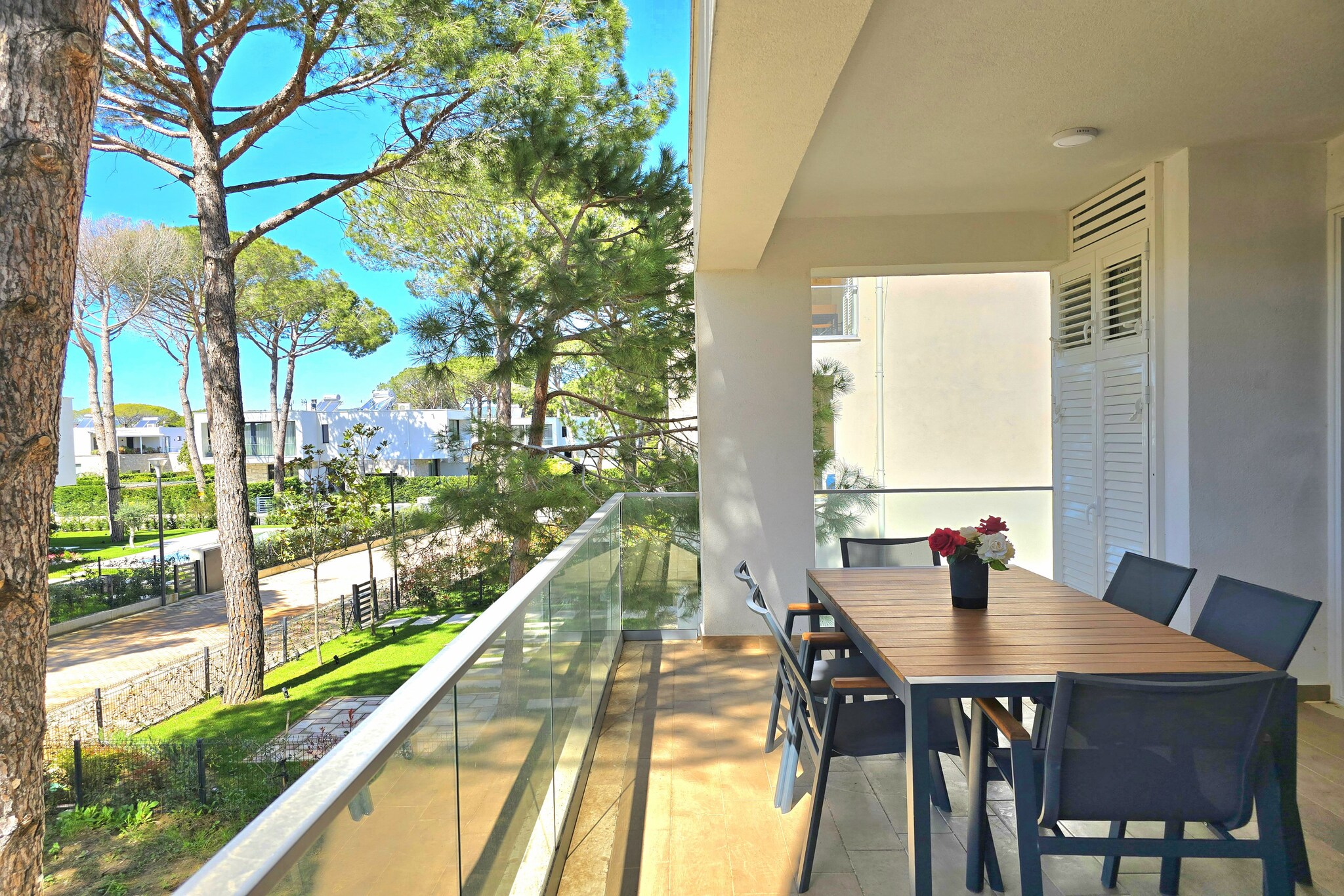 ALD294 - Josef San Pietro Lalez-Terrace balcony