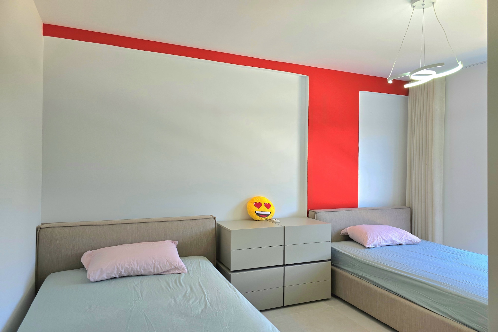 ALD297 - Ilir Muji San Pietro Lalez-Chambre