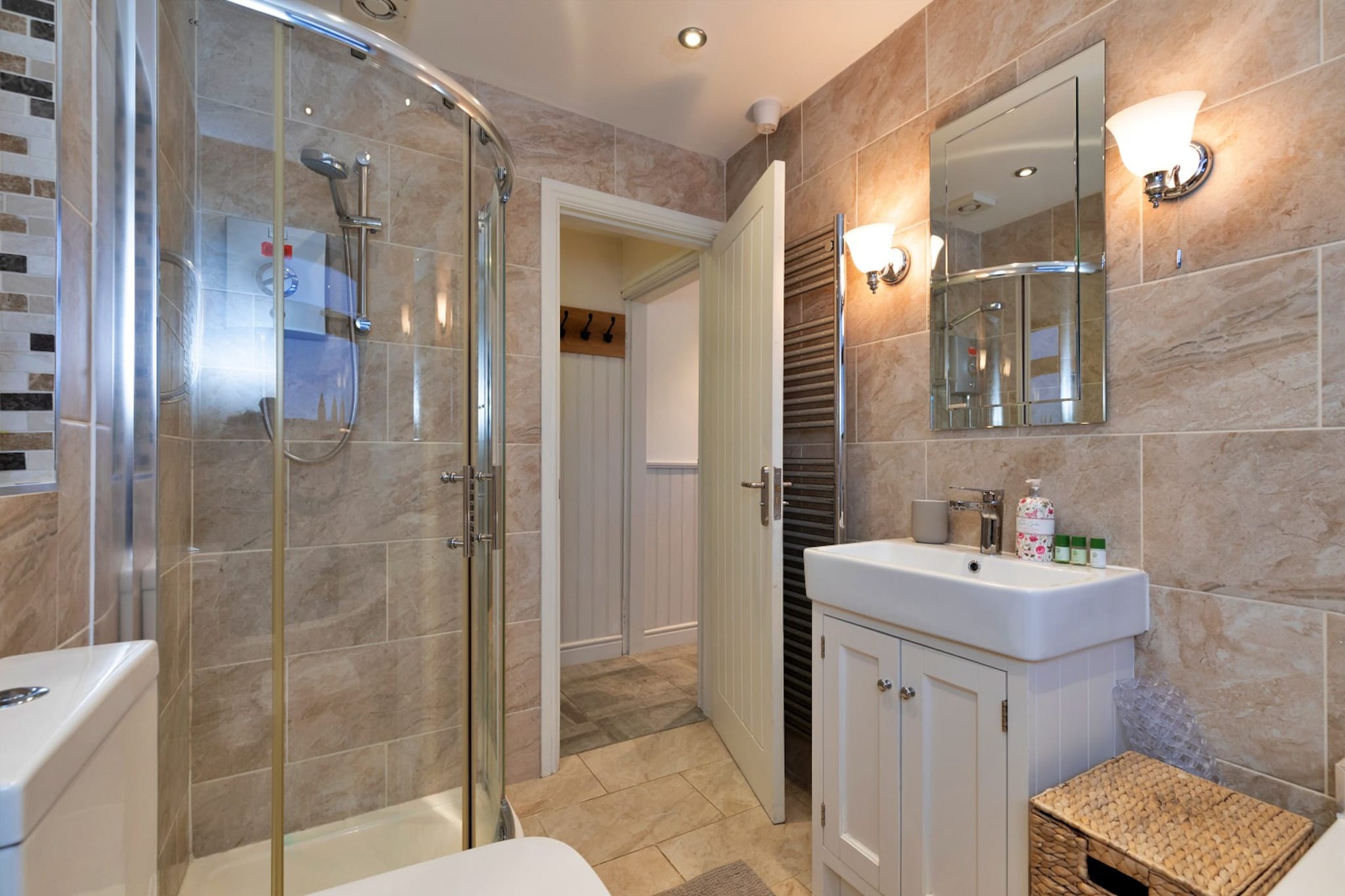 Kingsley Hollows Cottage-Badkamer