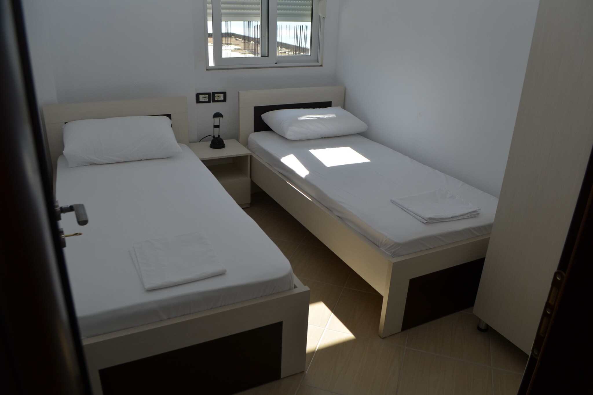 Two Bedroom Apartment With Sea View - 287-Chambre