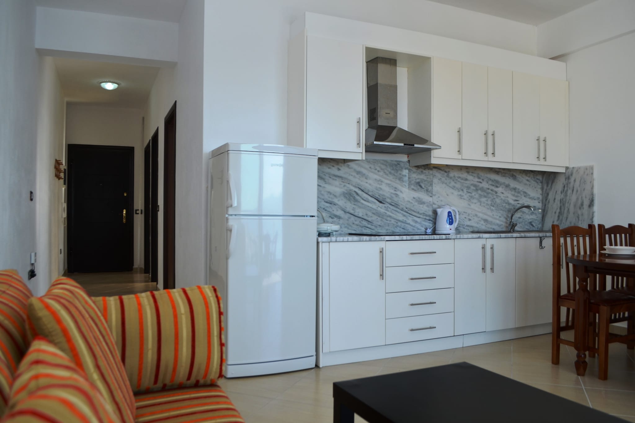 Two Bedroom Apartment With Sea View - 287-Cuisine