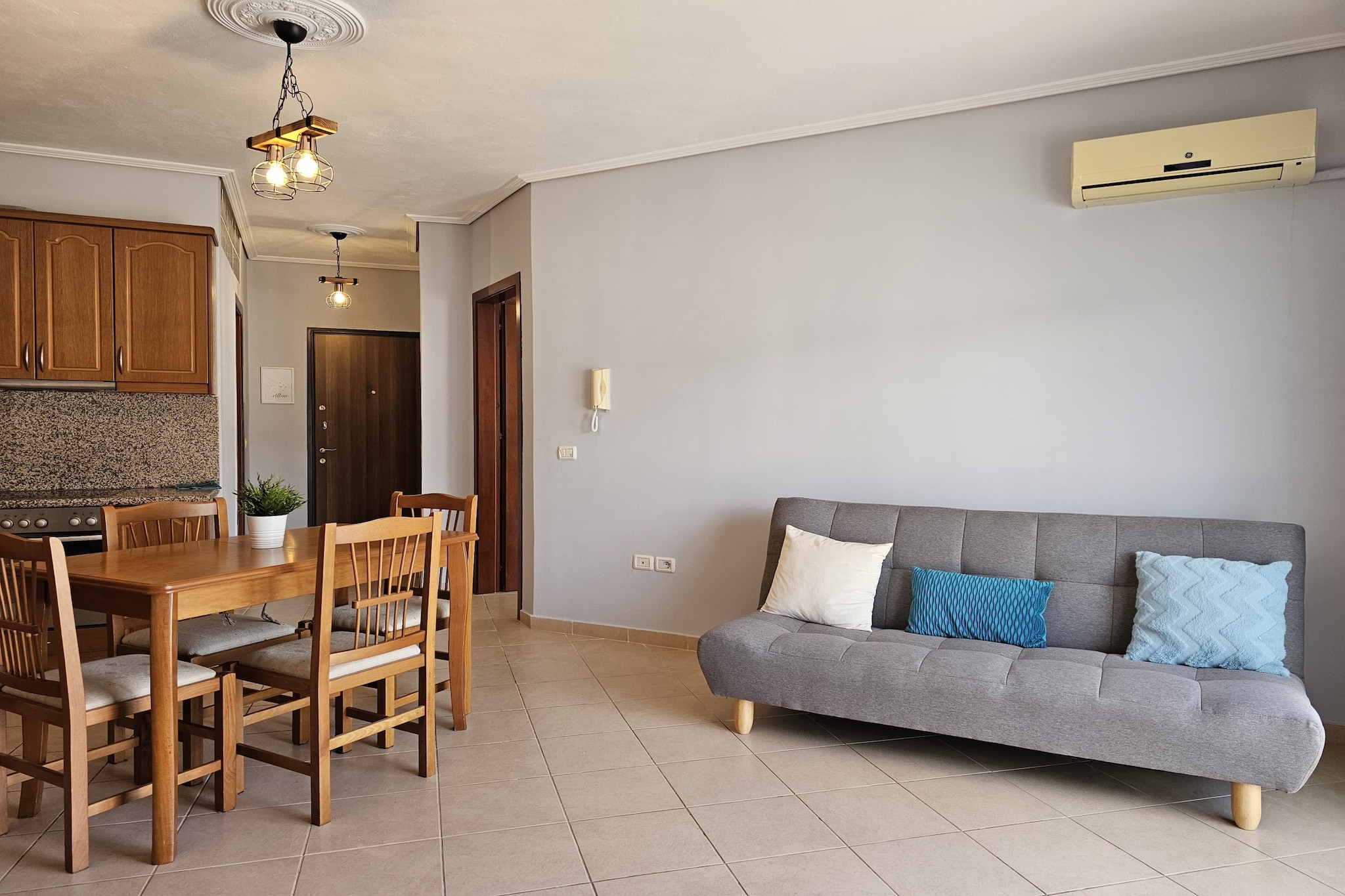 Holiday  Apartment - 296-Salon