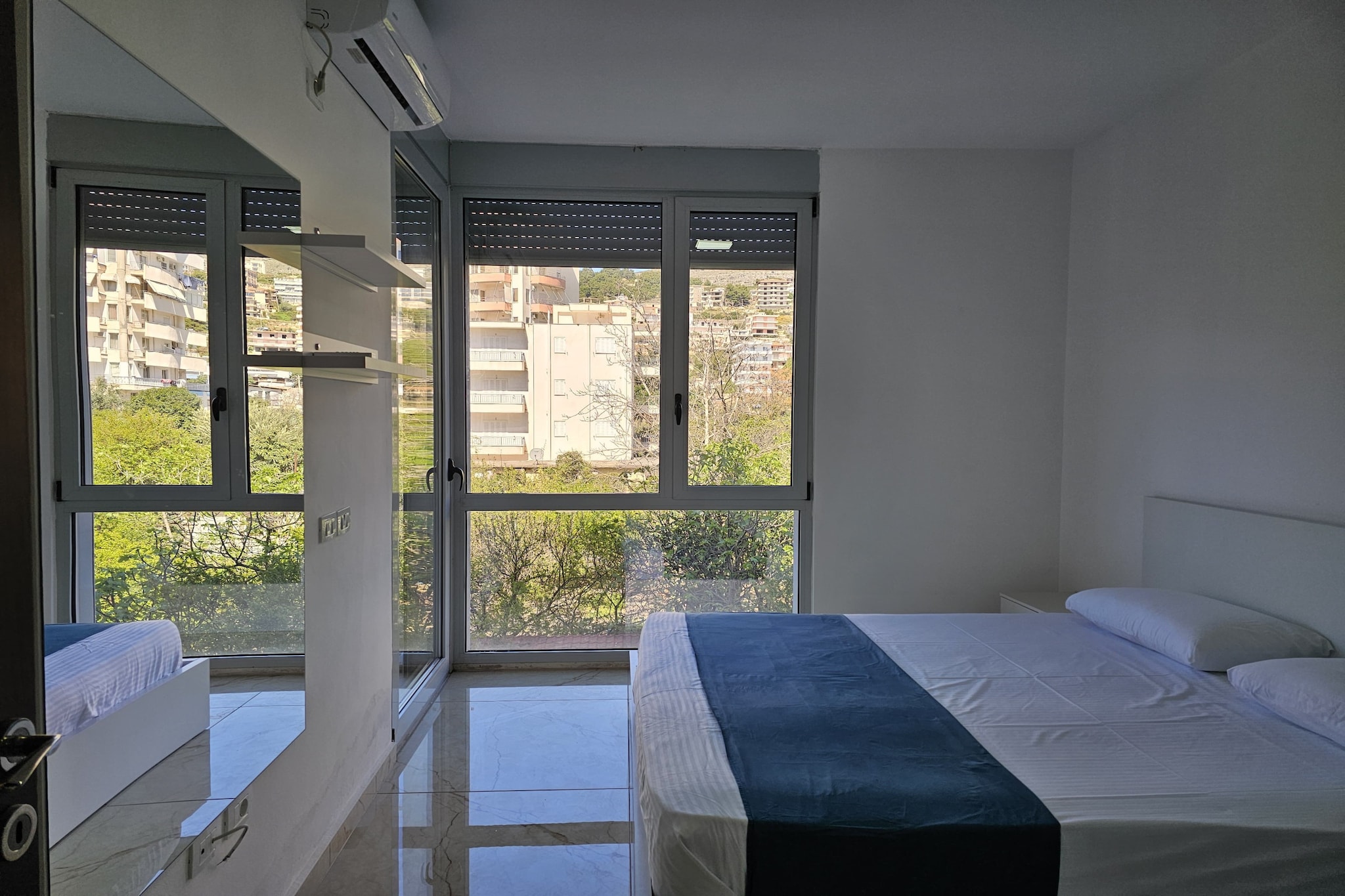 ALS001 - Adili SR Terrace-Chambre