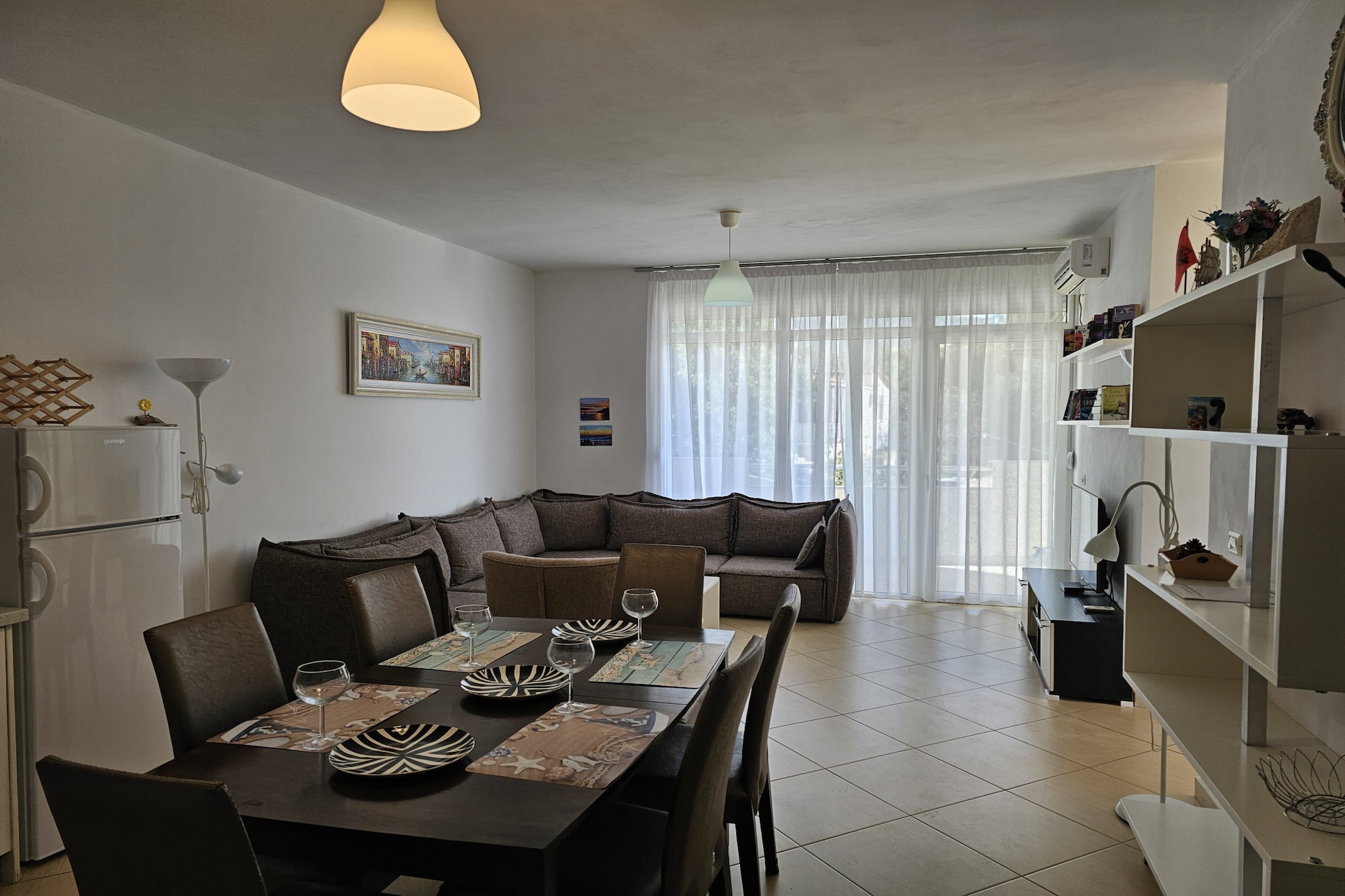 ALS100 - Svein Apartment-Salon